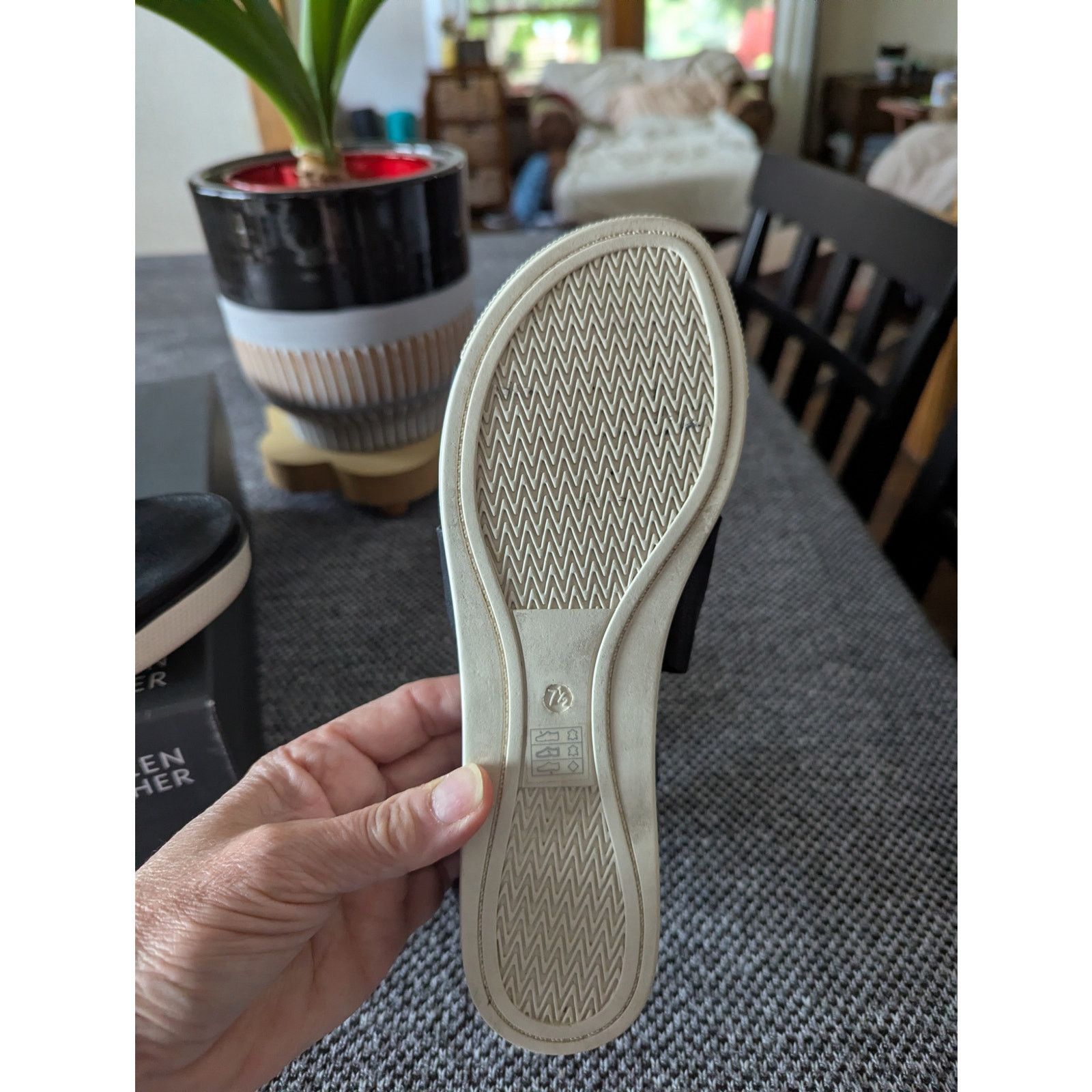 Eileen Fisher Eileen Fisher Leather Sandals – Women’s Size 7.5 w/dust bag Size US 7.5 / IT 37.5 - 4 Thumbnail