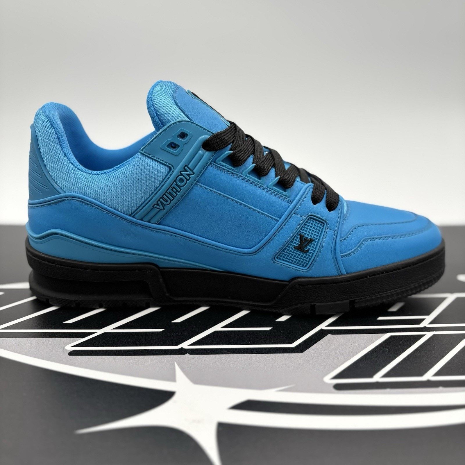Louis Vuitton Louis Vuitton Virgil Abloh Trainer 'Blue Black' | Worn 1-3x Size US 8 / EU 41 - 13 Thumbnail