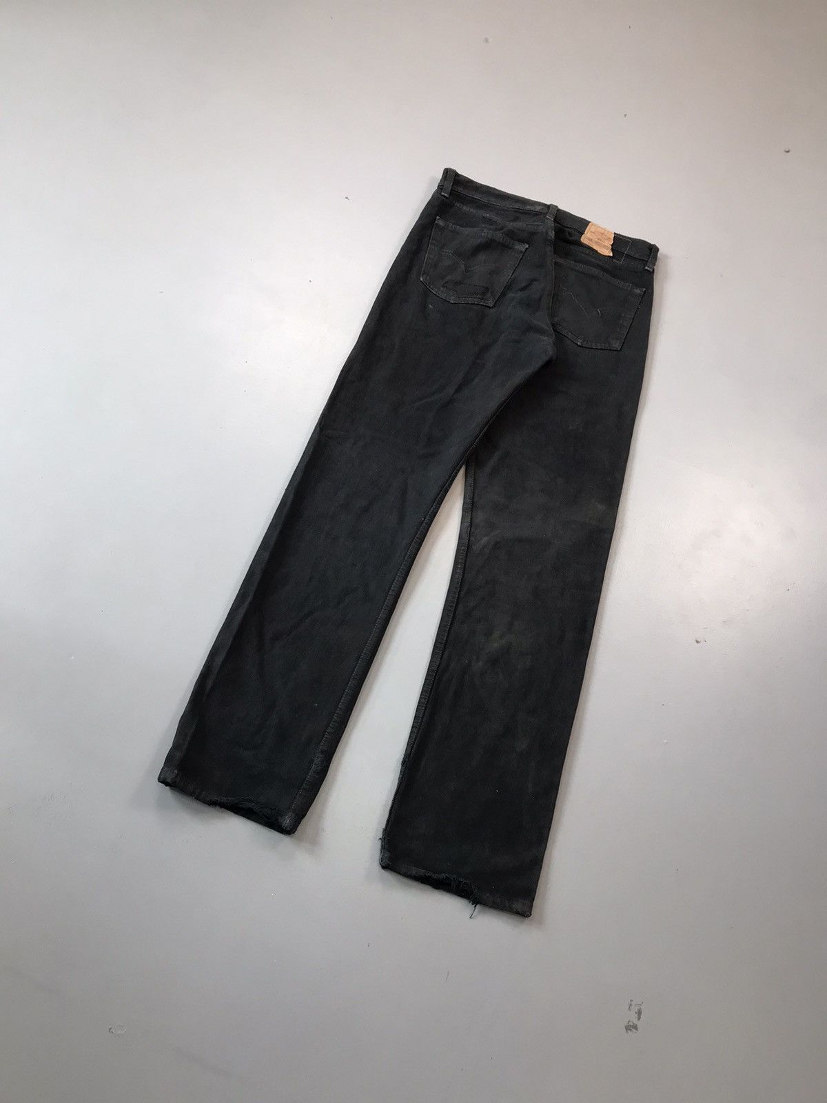 Levi's Vintage Levi’s 501 paper tab distressed denim Size US 30 / EU 46 - 11 Thumbnail