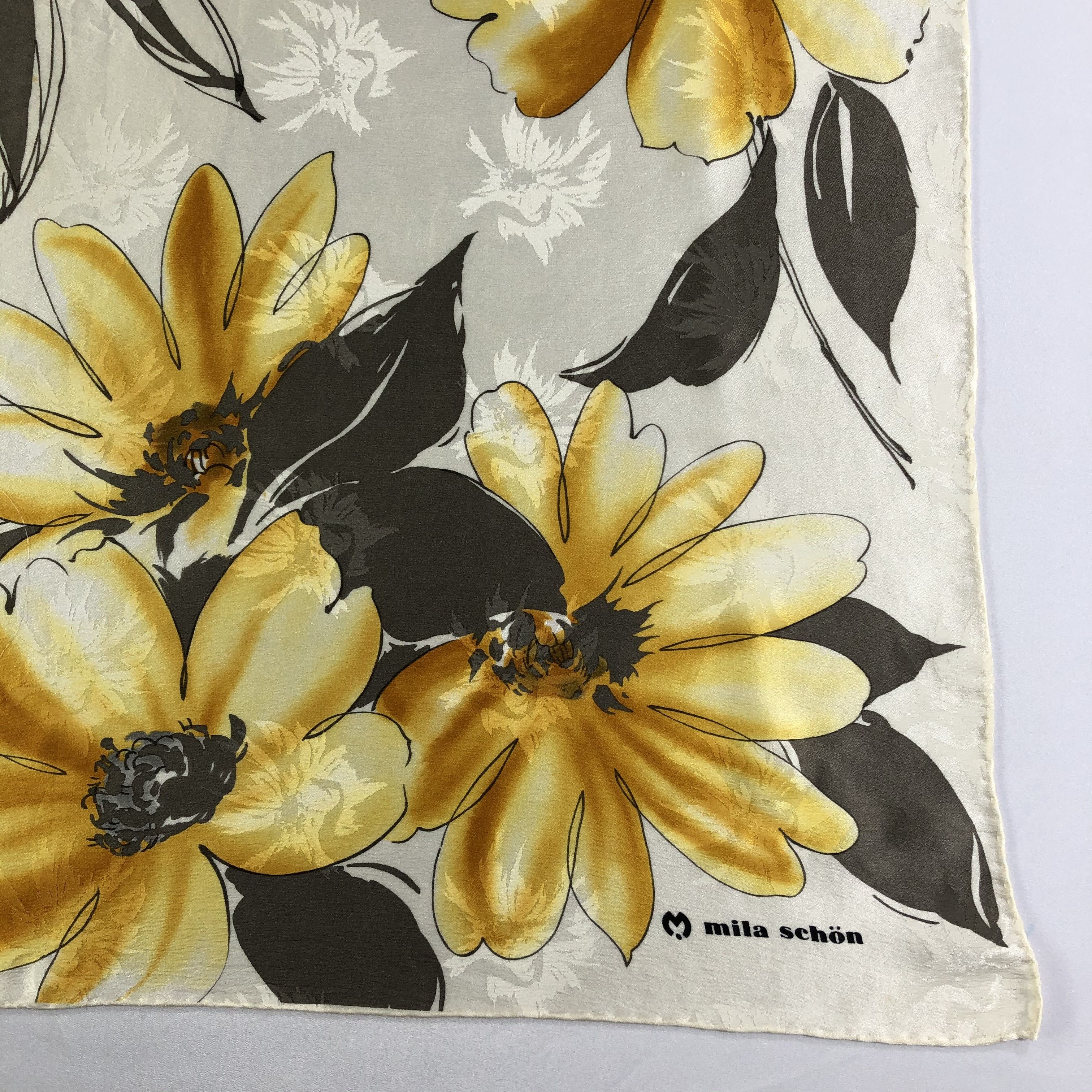 Mila Schon × Vintage Vintage Mila Schon Silk Scarf Size ONE SIZE - 3 Thumbnail