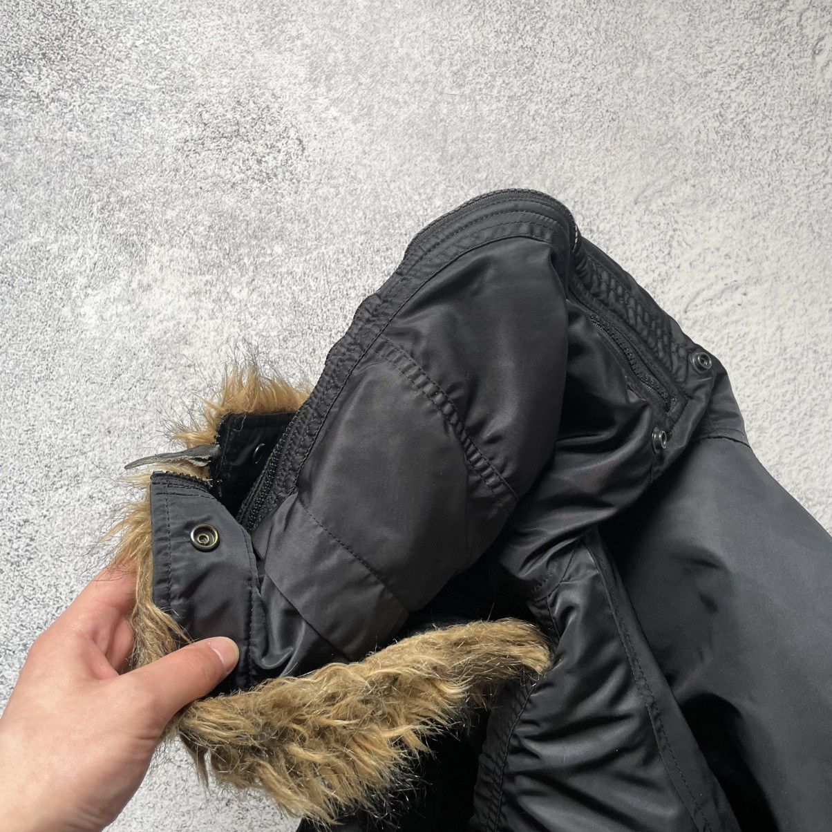 Alpha Industries Alpha Industries Vintage Archive Bomber Jacket Black Mens Size US S / EU 44-46 / 1 - 9 Thumbnail