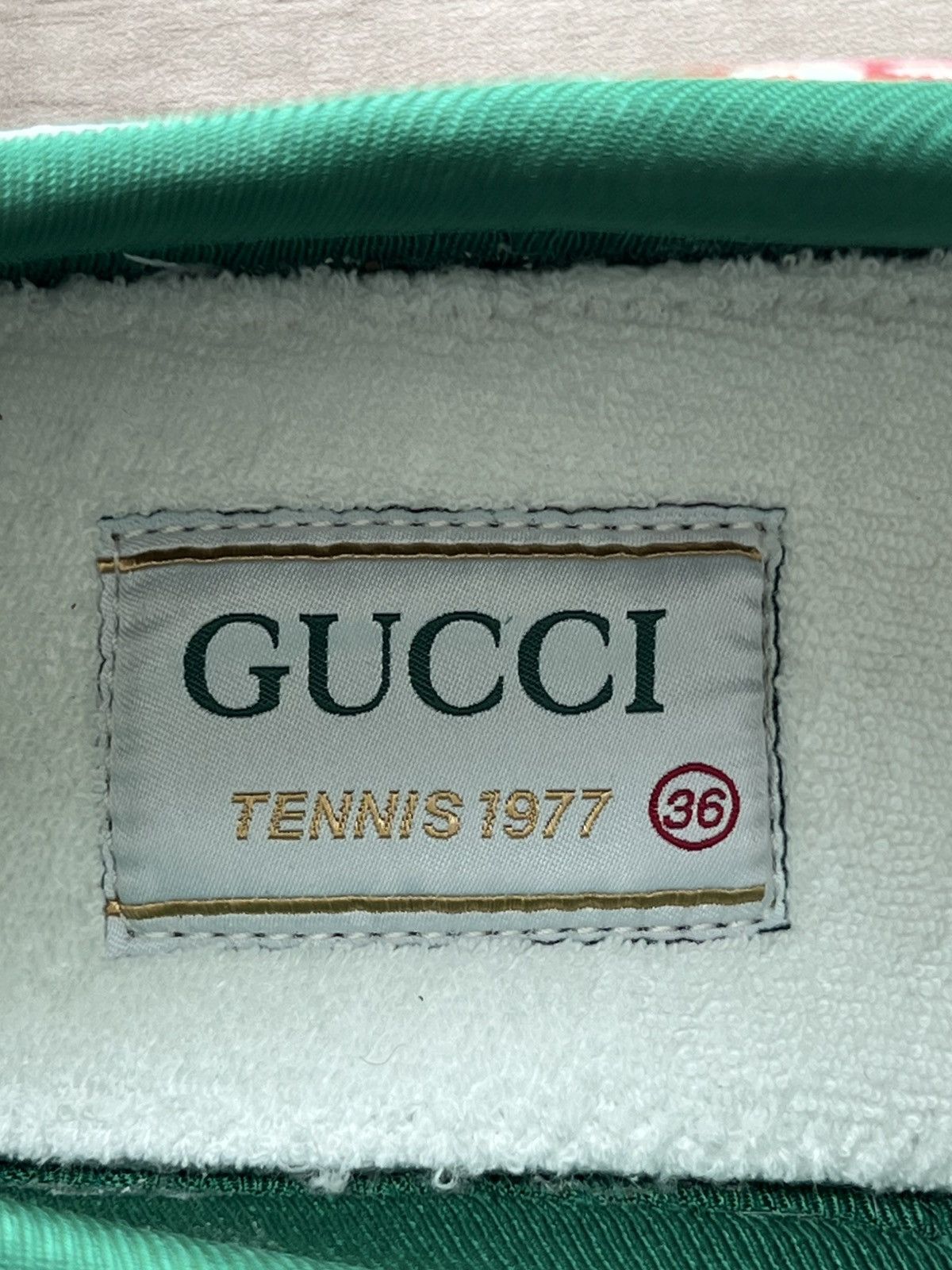 Gucci WORN ONCE Gucci 1977 GG Apple Print Size 5.5 Women’s (EU 36) Size US 5.5 / IT 35.5 - 9 Thumbnail