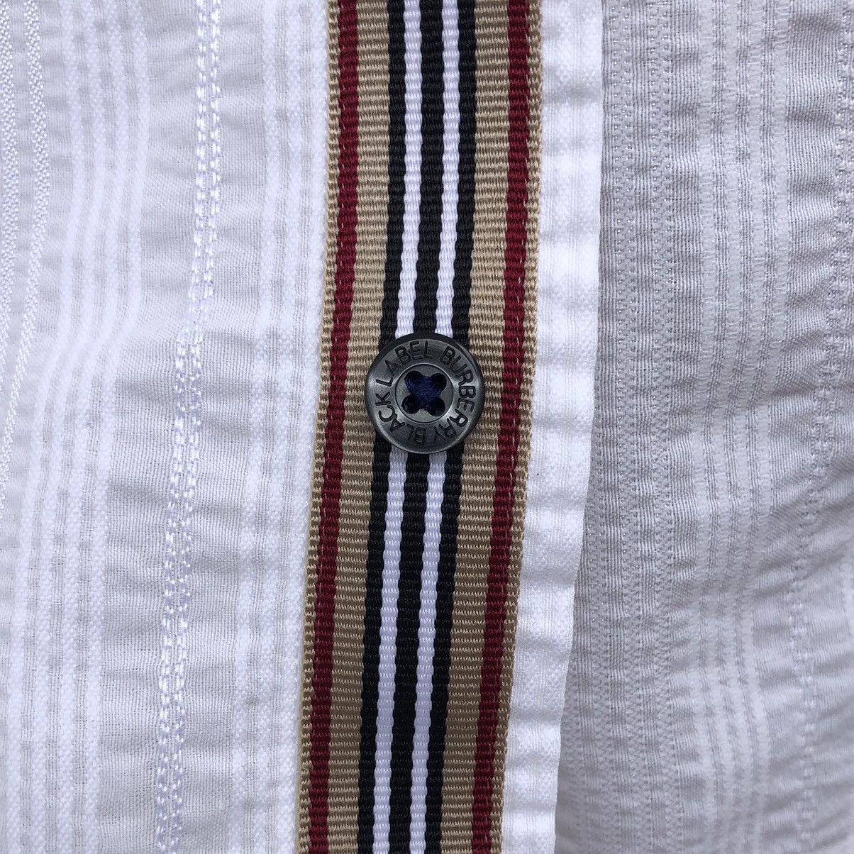 Burberry Burberry Checked Embroidery Logo Stretchable Short Sleeve Size US M / EU 48-50 / 2 - 3 Thumbnail