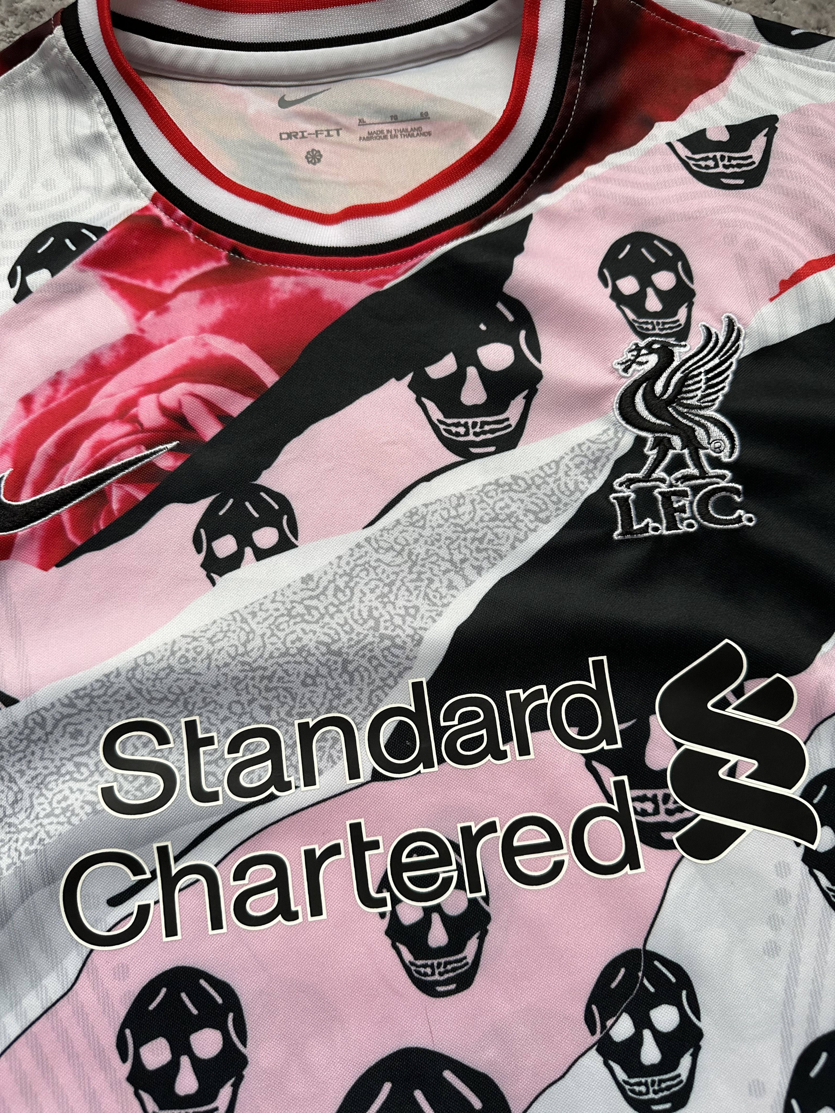 Nike Nike Liverpool skull jersey Size US XL / EU 56 / 4 - 5 Thumbnail