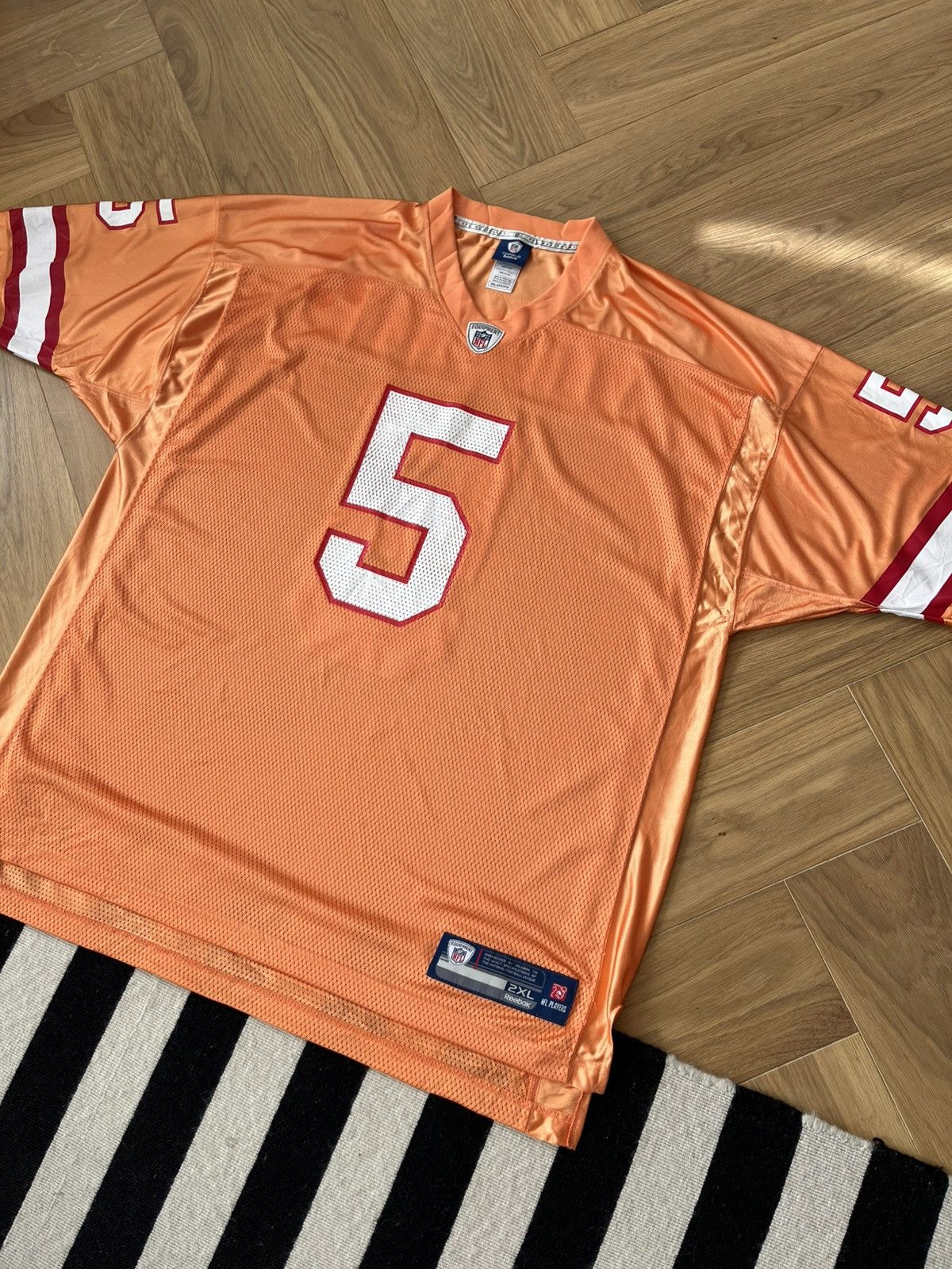 Reebok VTG Josh Freeman Tampa Bay Buccaneers #5 Reebok Creamsicle Size US XXL / EU 58 / 5 - 4 Thumbnail