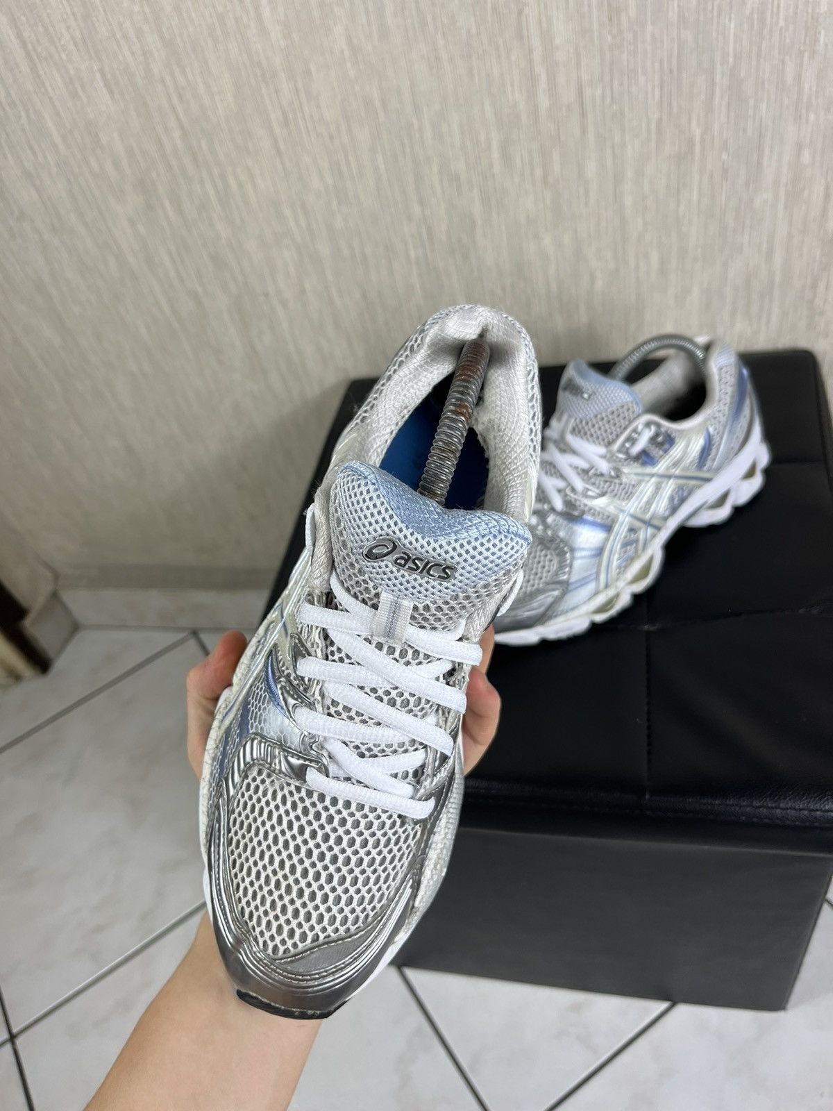 Vintage Asics gel nimbus 12 silver blue mesh sneakers shoes
