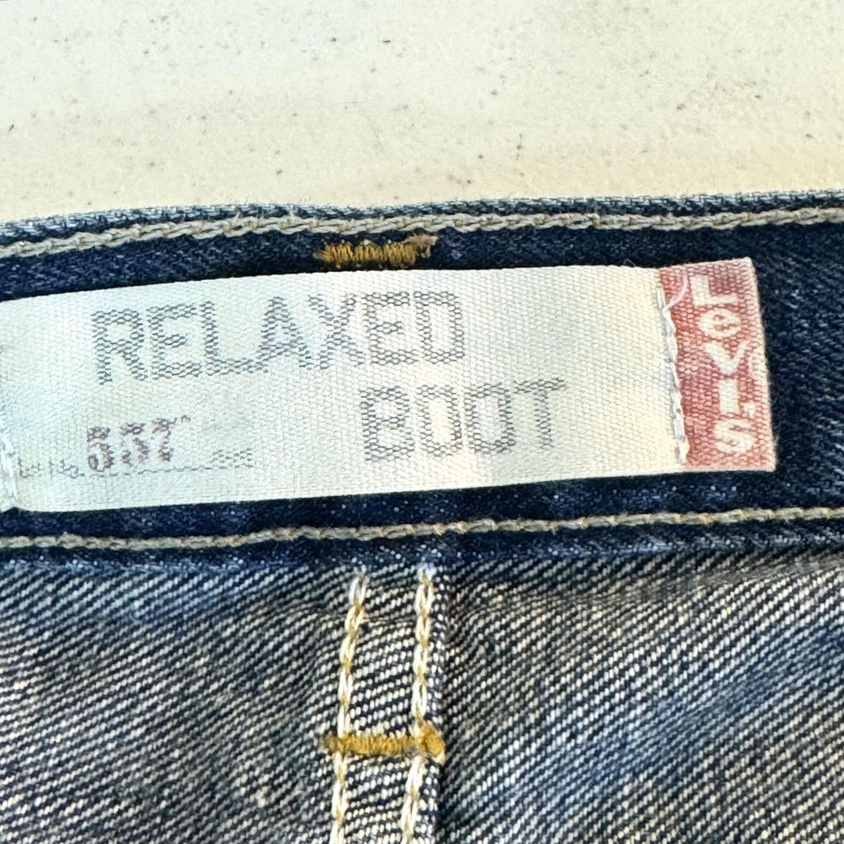 Levi's VINTAGE Levi’s 557 Jeans Mens 38x30 Blue Relaxed Boot Cut Denim Tightening Not Applicable Size US 38 / EU 54 - 4 Thumbnail