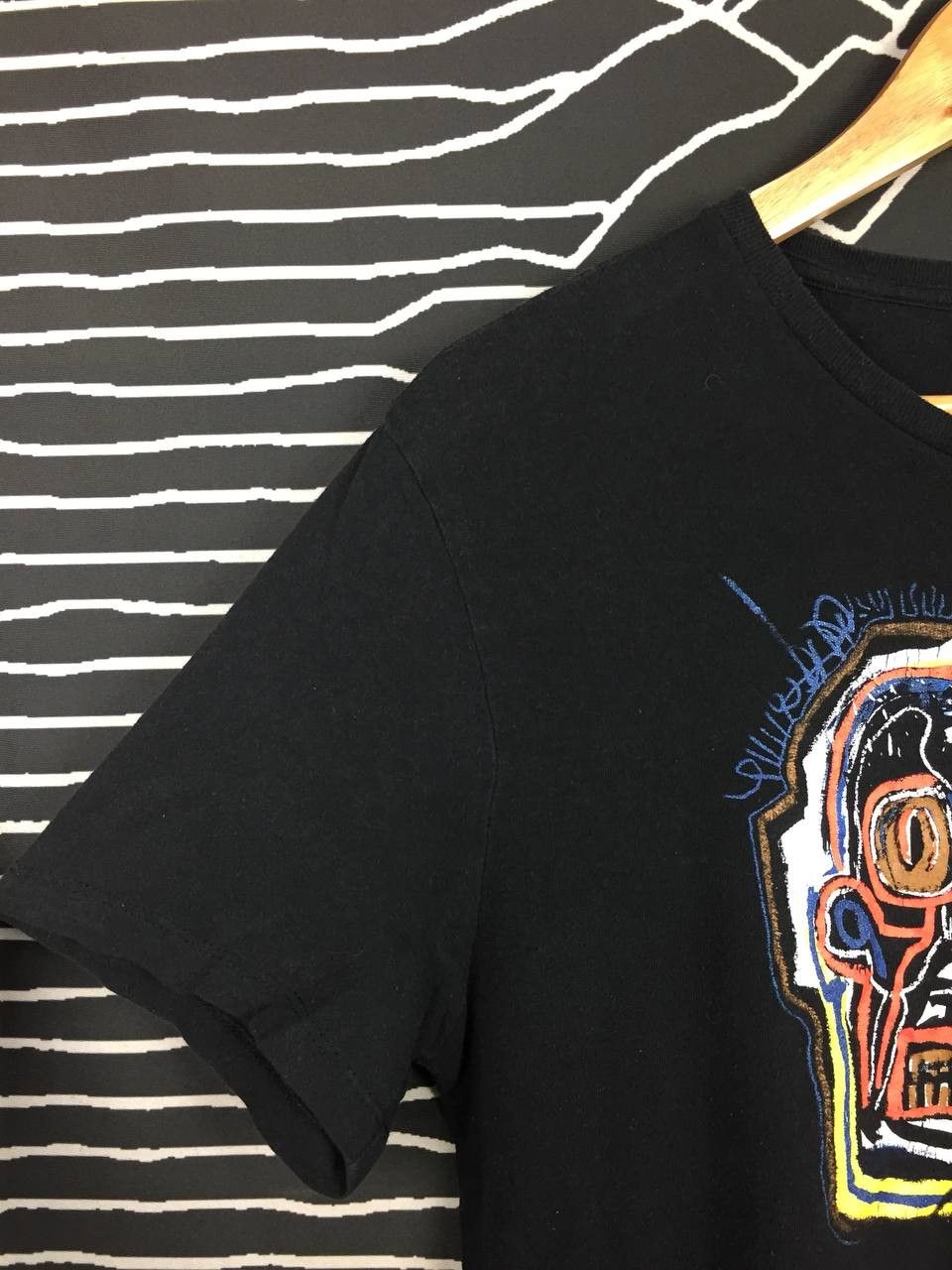 Gap × Vintage GAP Jean Michel Basquiat Inspired Artwork Tee Size M Size US M / EU 48-50 / 2 - 4 Thumbnail