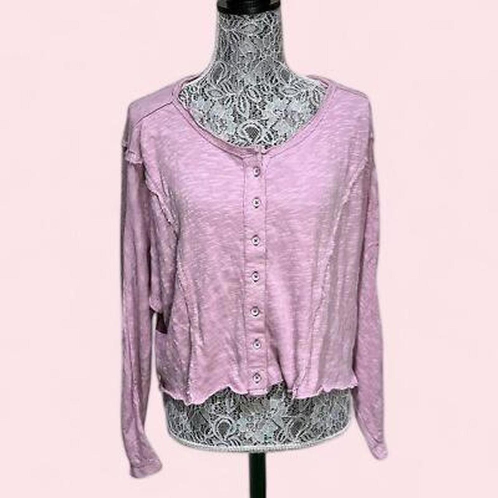 Urban Outfitters 🌸 Urban Outfitters Pink Long Sleeve Top – XS Size XS / US 0-2 / IT 36-38 - 2 Thumbnail