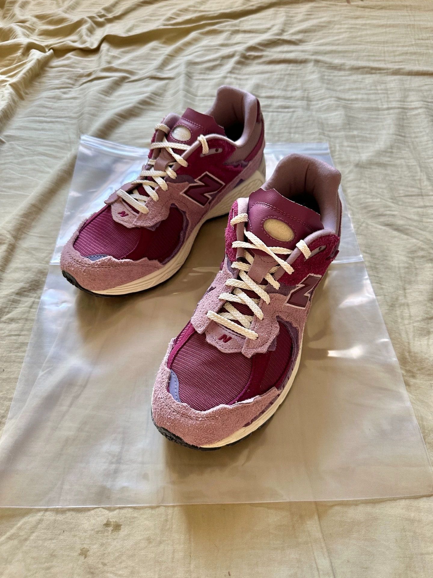 New Balance NB 2002R Low-Top 45 98New NoBox Cherry Blossom Pink Size US 11 / EU 44 - 2 Thumbnail