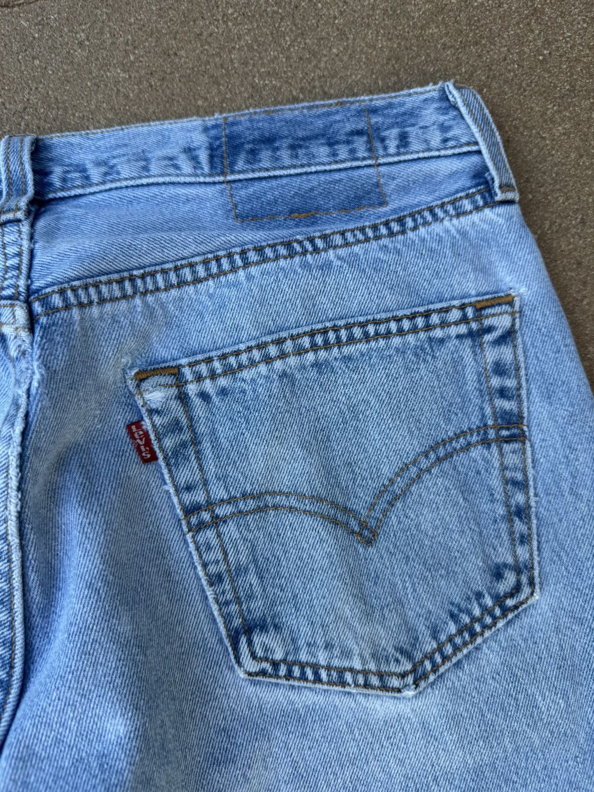 Levi's Vtg 90s Levi’s 501xx Buttonfly Straight Denim Jeans 33x29 Size US 33 - 10 Thumbnail