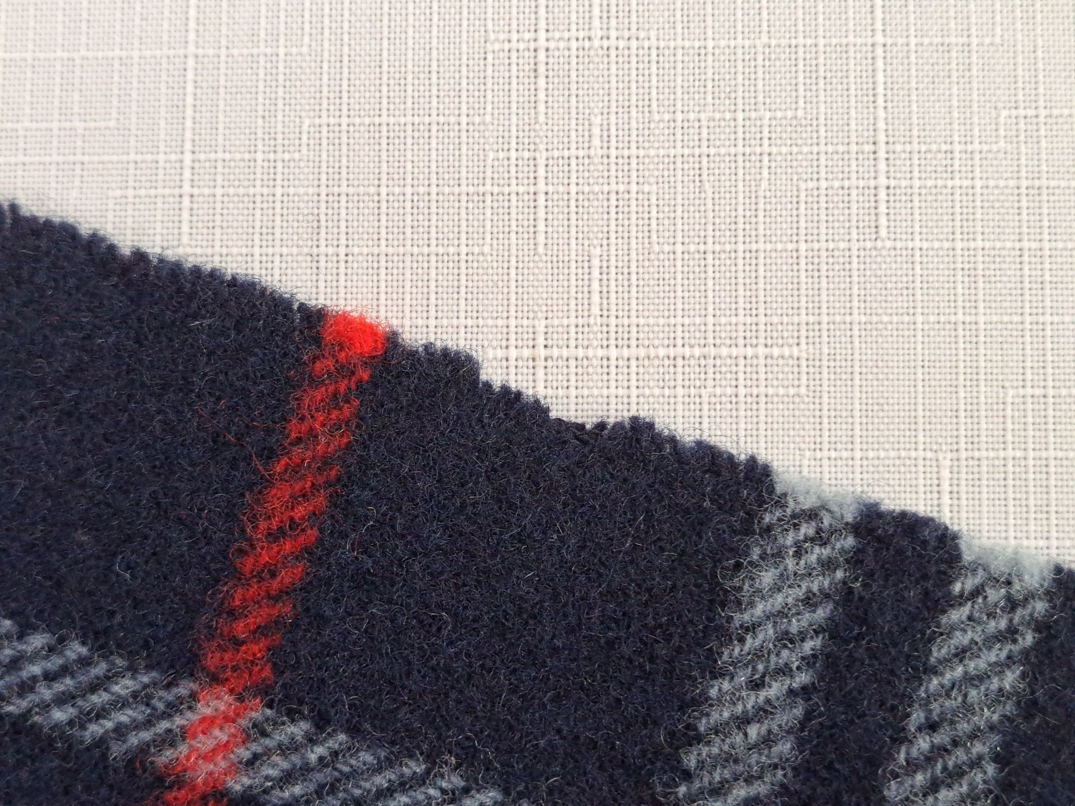 Burberry × Vintage Vintage BURBERRY lambswool scarf. Made in England. Size ONE SIZE - 10 Thumbnail