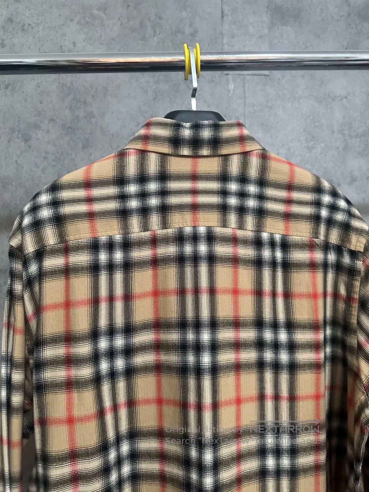 Burberry Burberry Long Sleeve Classic Check Shirt. Size US L / EU 52-54 / 3 - 5 Thumbnail