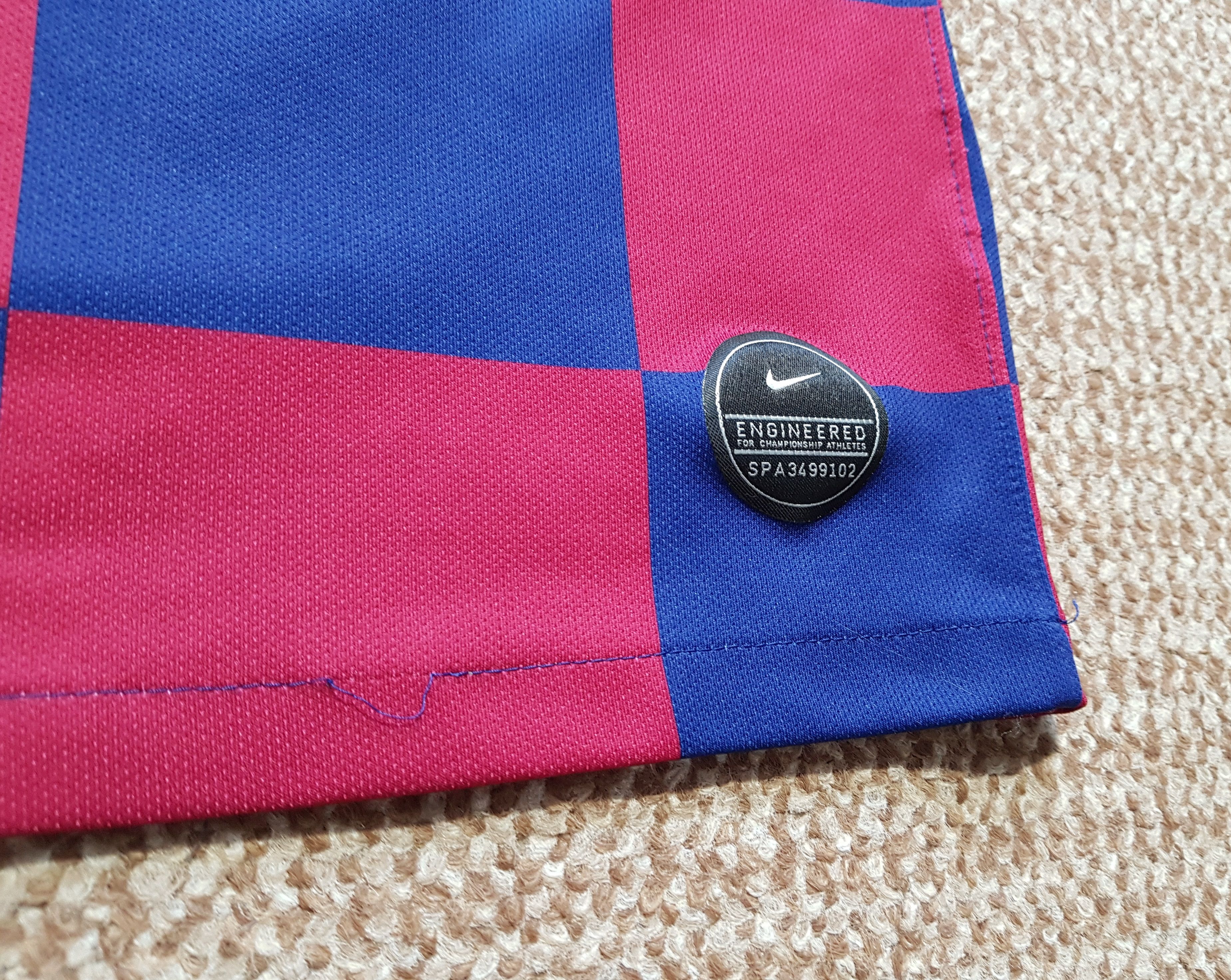 Nike Nike FC Barcelona 2019-20 Home Soccer Football Jersey sz S Size US S / EU 44-46 / 1 - 7 Thumbnail
