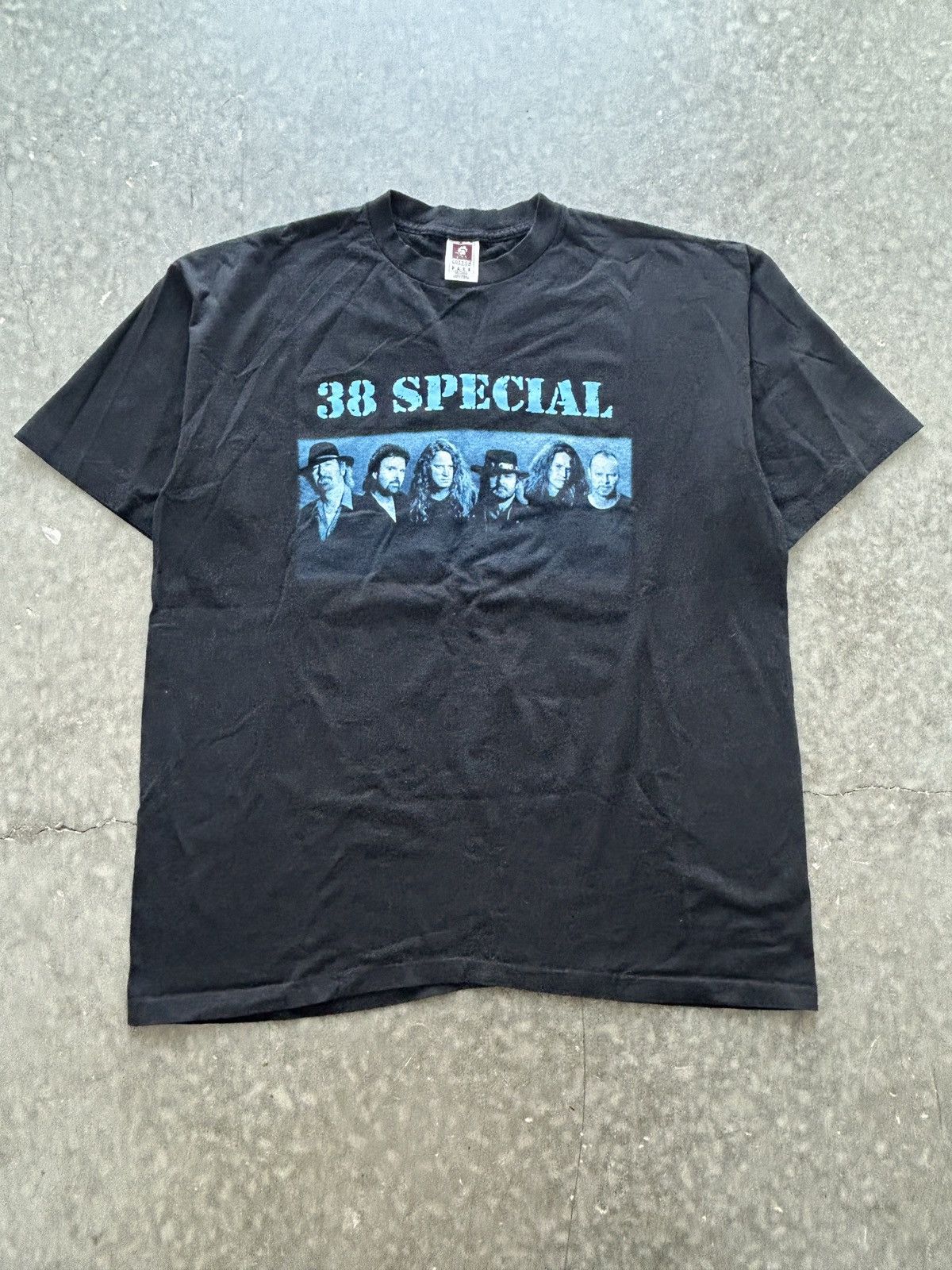 Vintage Vintage Y2K 38 Special Tour Graphic Tee Size US XXL / EU 58 / 5 - 1 Thumbnail