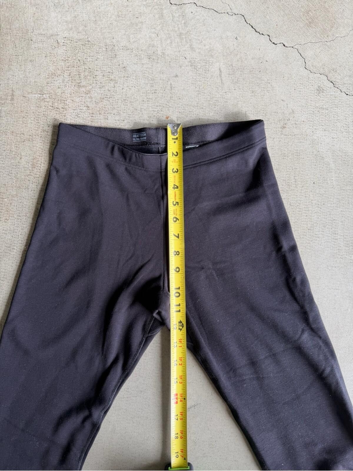 Uniqlo Uniqlo / Heattech Ultra Warm Leggings / Black Size 28" / US 6 / IT 42 - 5 Thumbnail