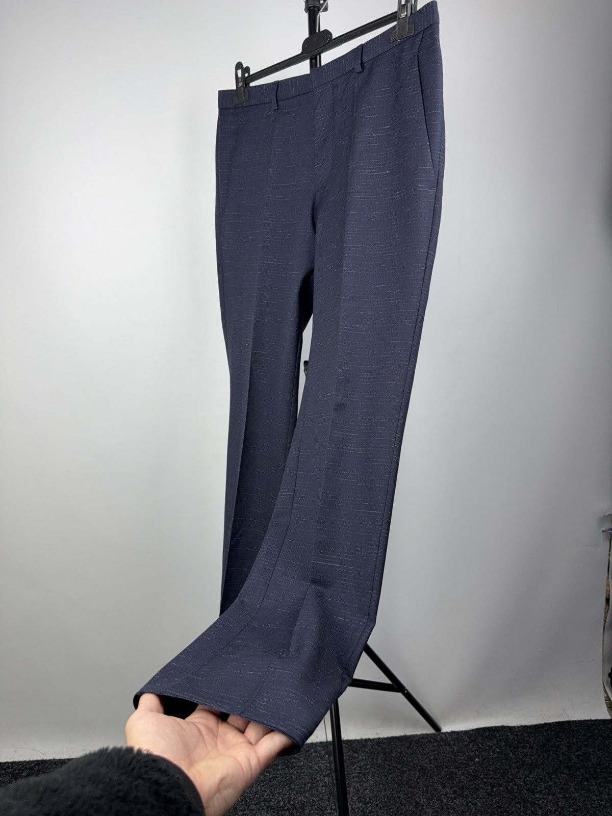 Hugo Boss Luxury 00s Hugo Boss Textured Formal Pants Navy Slim Dress Size US 32 / EU 48 - 3 Thumbnail