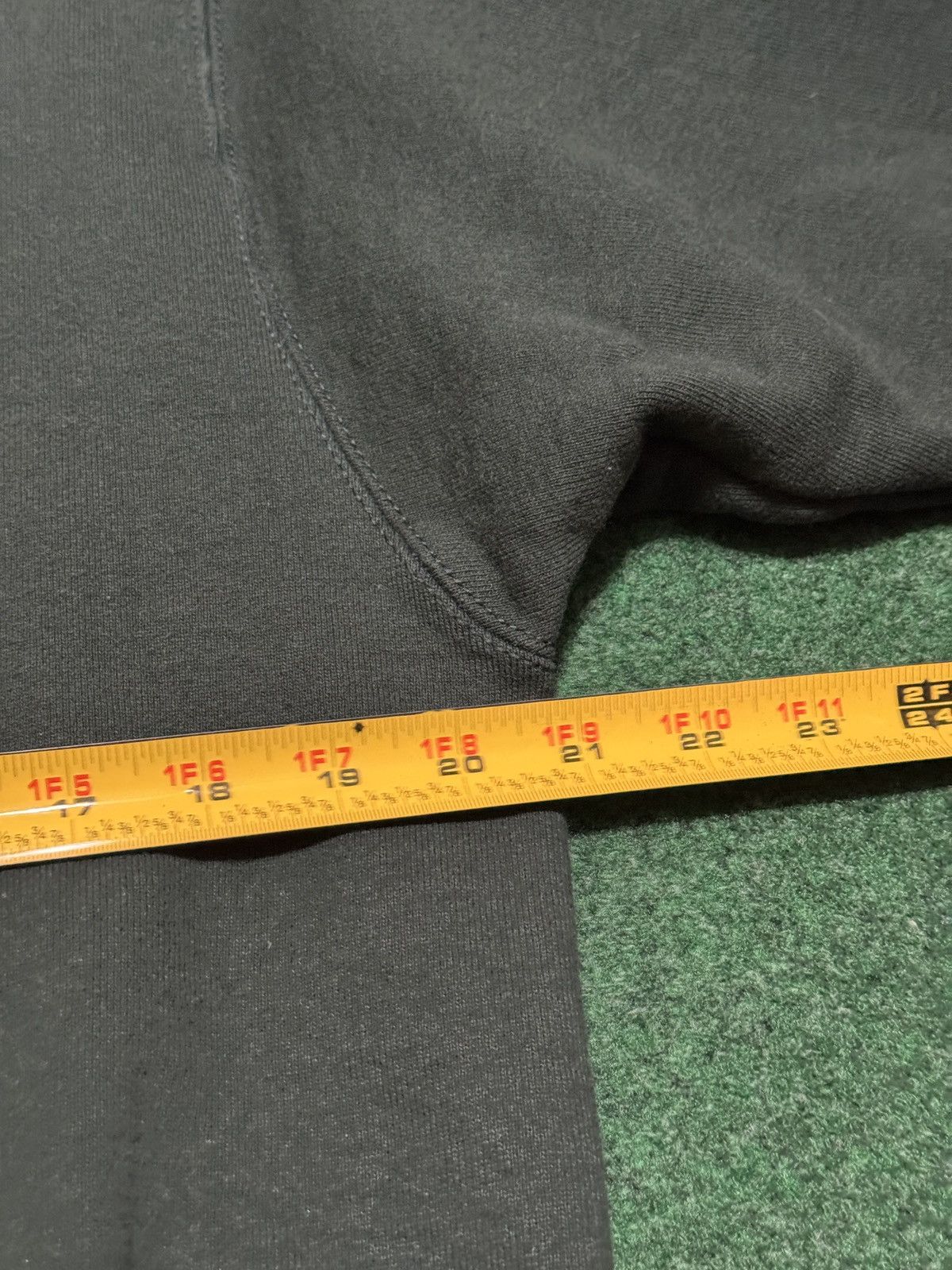 Vintage Vintage 90s Ireland Heavyweight Med Crewneck Sweatshirt Size US M / EU 48-50 / 2 - 5 Thumbnail