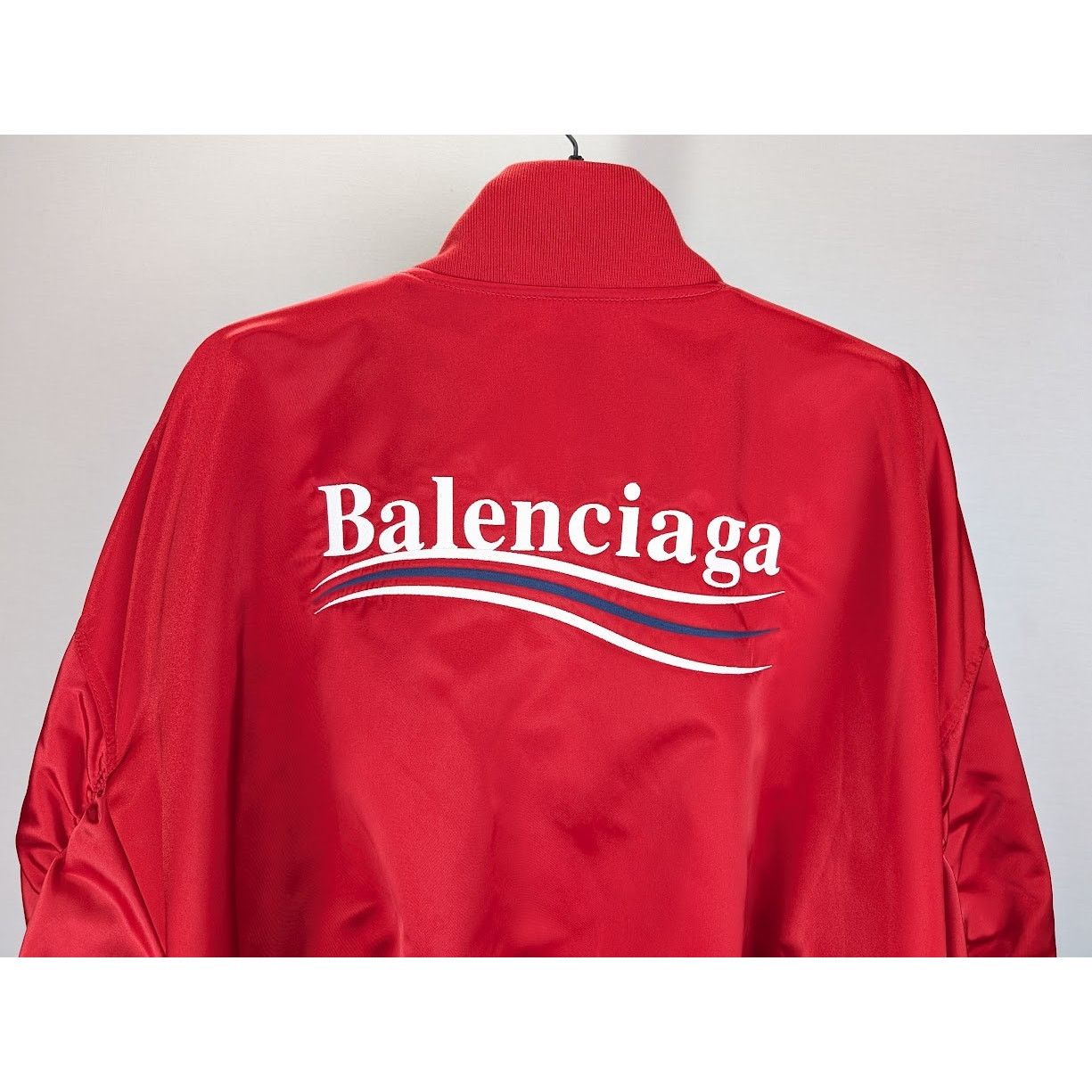 Balenciaga o1rshd1 Oversize Bomber Jacket in Red Size US S / EU 44-46 / 1 - 14 Thumbnail