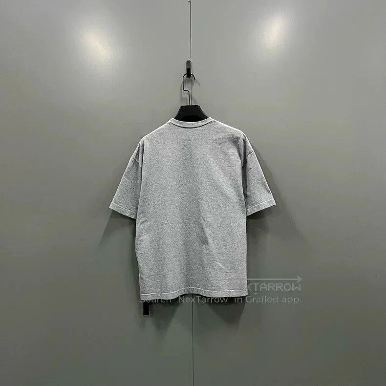 Balenciaga Balenciaga Gray Logo Lock Short Sleeve. Size US M / EU 48-50 / 2 - 2 Thumbnail