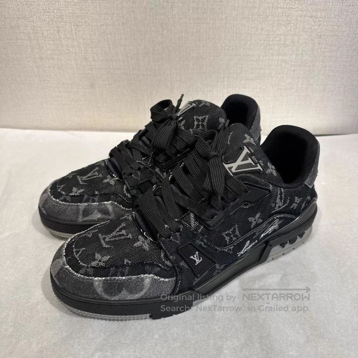 Louis Vuitton Black Patterned Low-Top Sneakers Size 8.5. Size US 8.5 / EU 41-42 - 1 Thumbnail