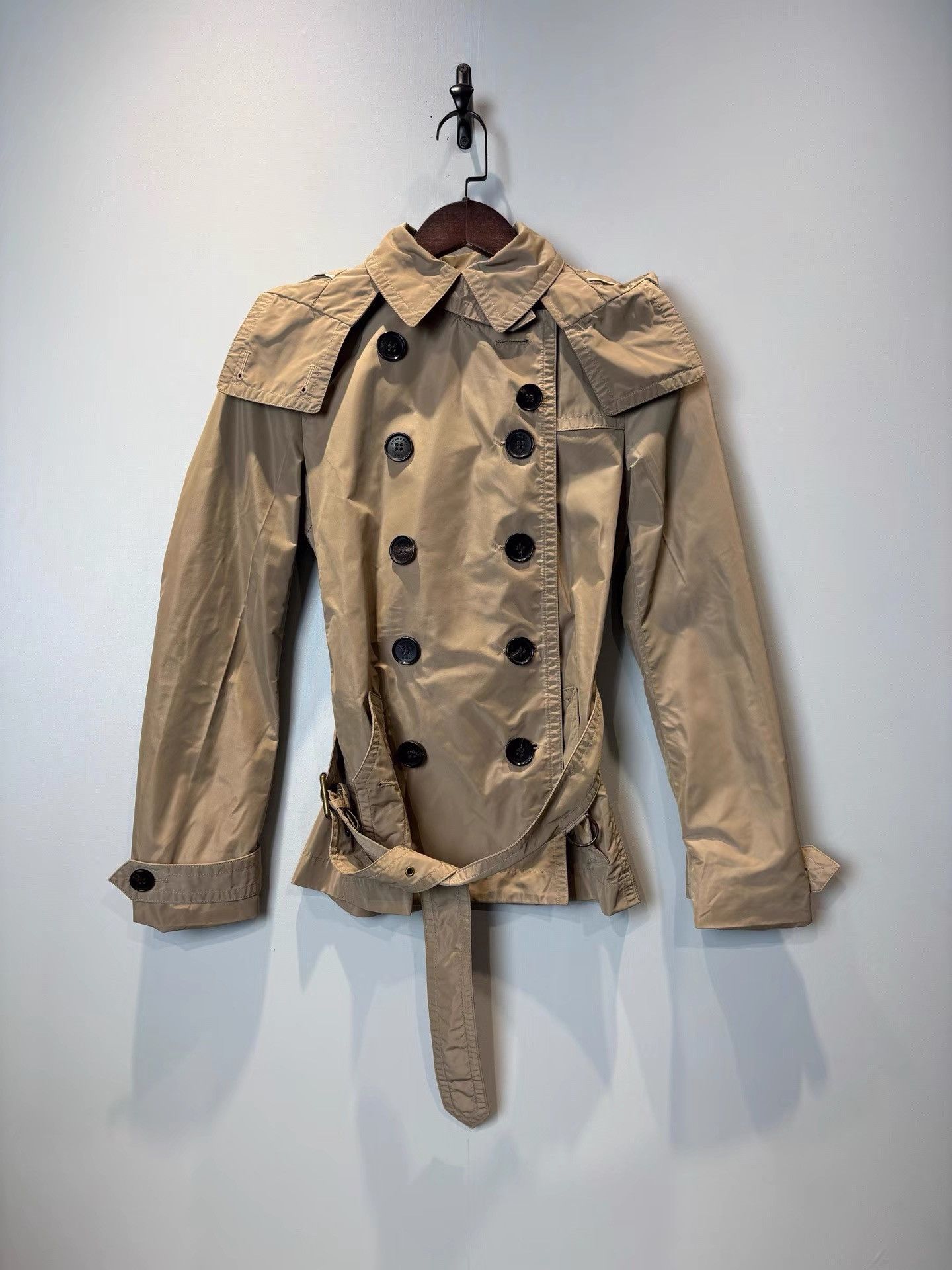 Burberry Burberry Khaki Belted Slim-fit Short Hooded Trench Coat K36 Size XS / US 0-2 / IT 36-38 - 1 Thumbnail