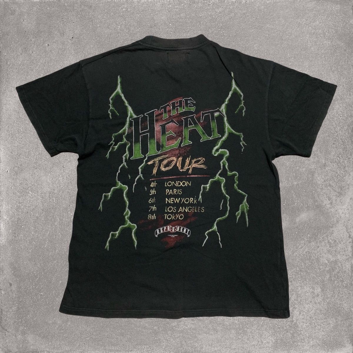 Represent Clo. Represent Small The Heat Graphic Vintage Black Tee 2020 Size US S / EU 44-46 / 1 - 2 Thumbnail