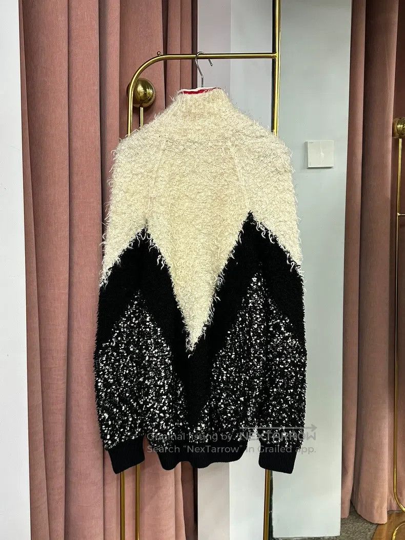 Givenchy Givenchy Black and White Color Blocked Mohair Wool Turtlen Size US S / EU 44-46 / 1 - 4 Thumbnail