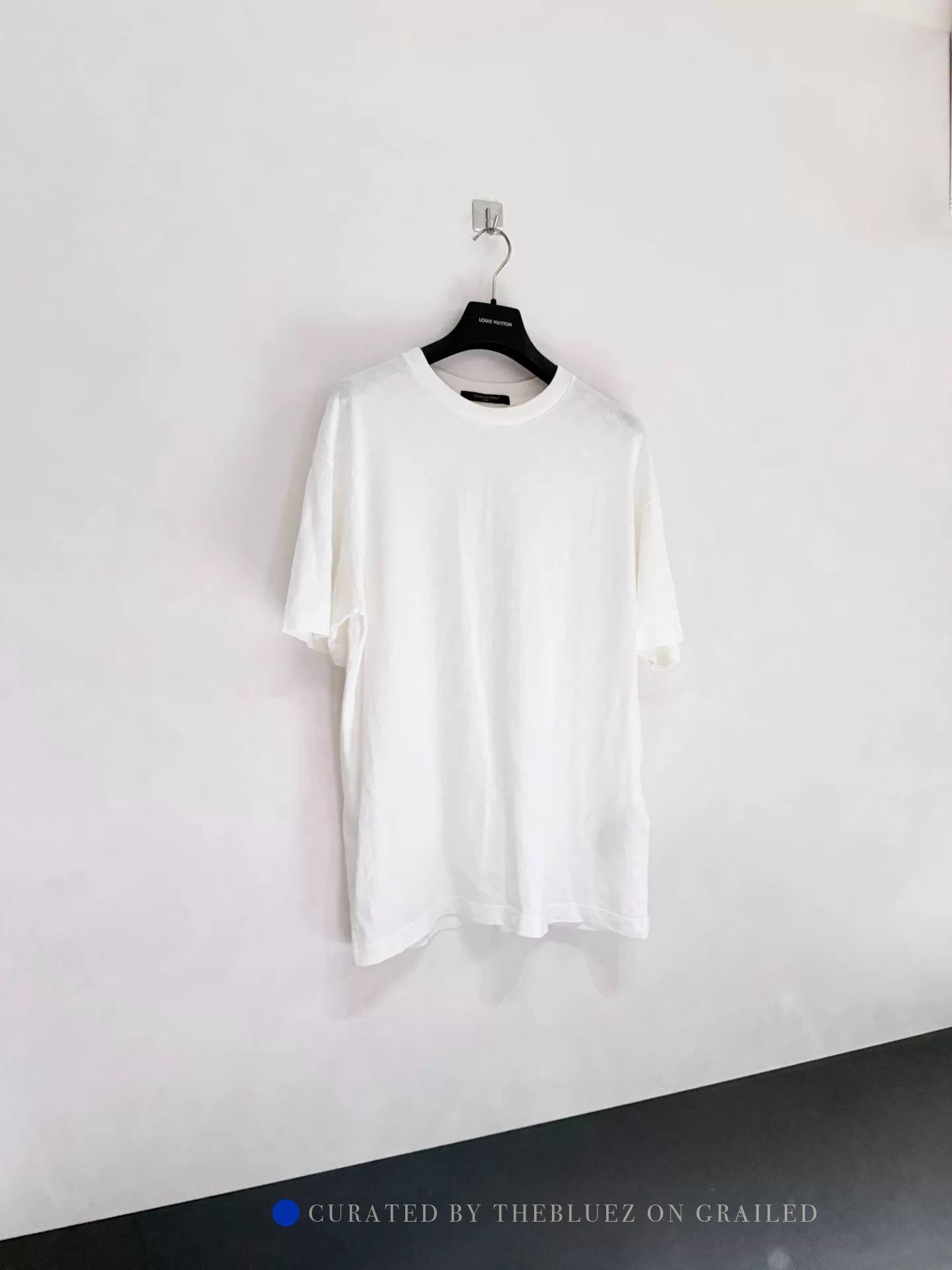 Louis Vuitton Embossed Cotton T-Shirt in White Size US M / EU 48-50 / 2 - 1 Thumbnail