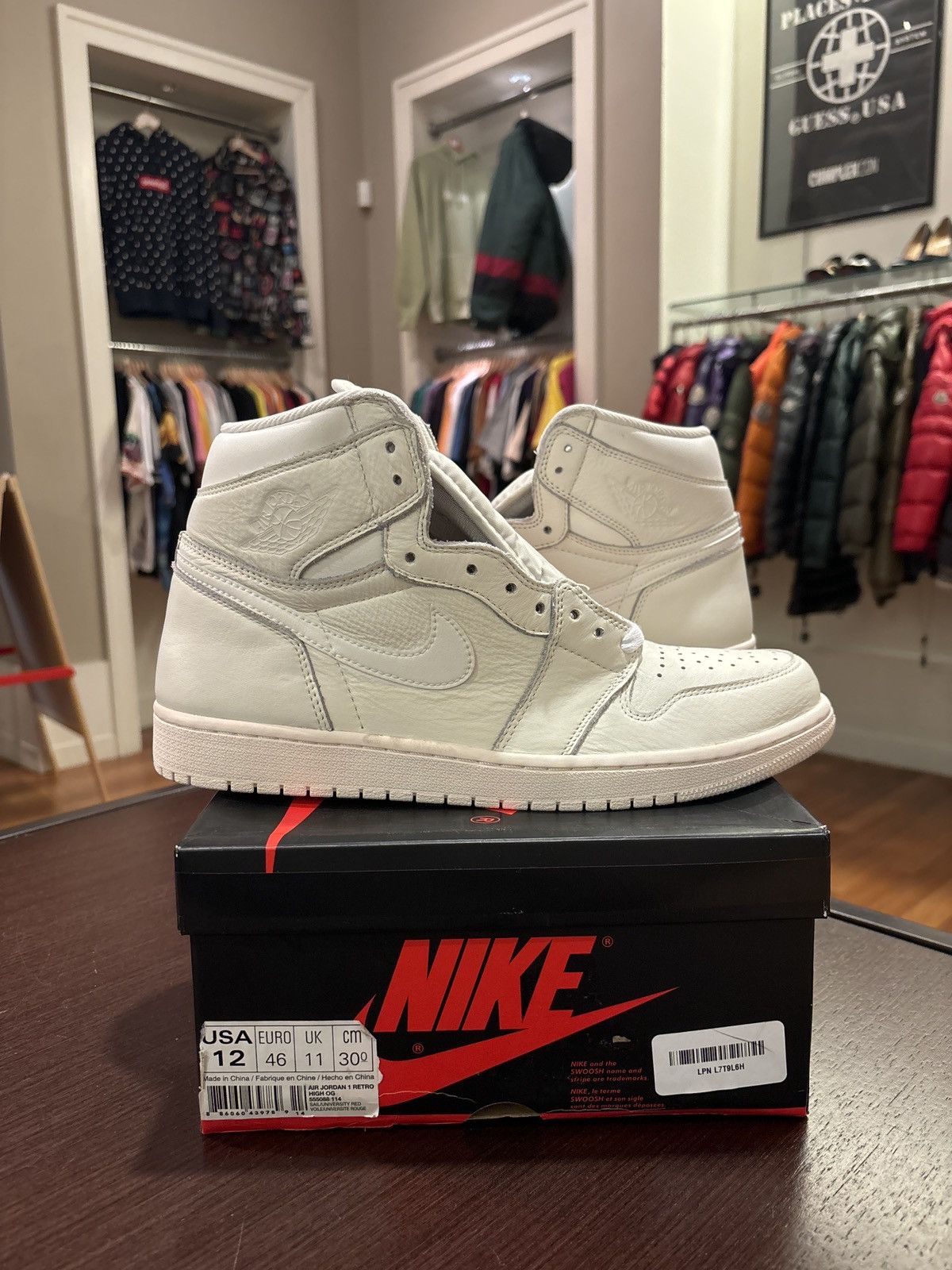 Jordan Brand Jordan 1 Retro High OG Size US 12 / EU 45 - 2 Thumbnail