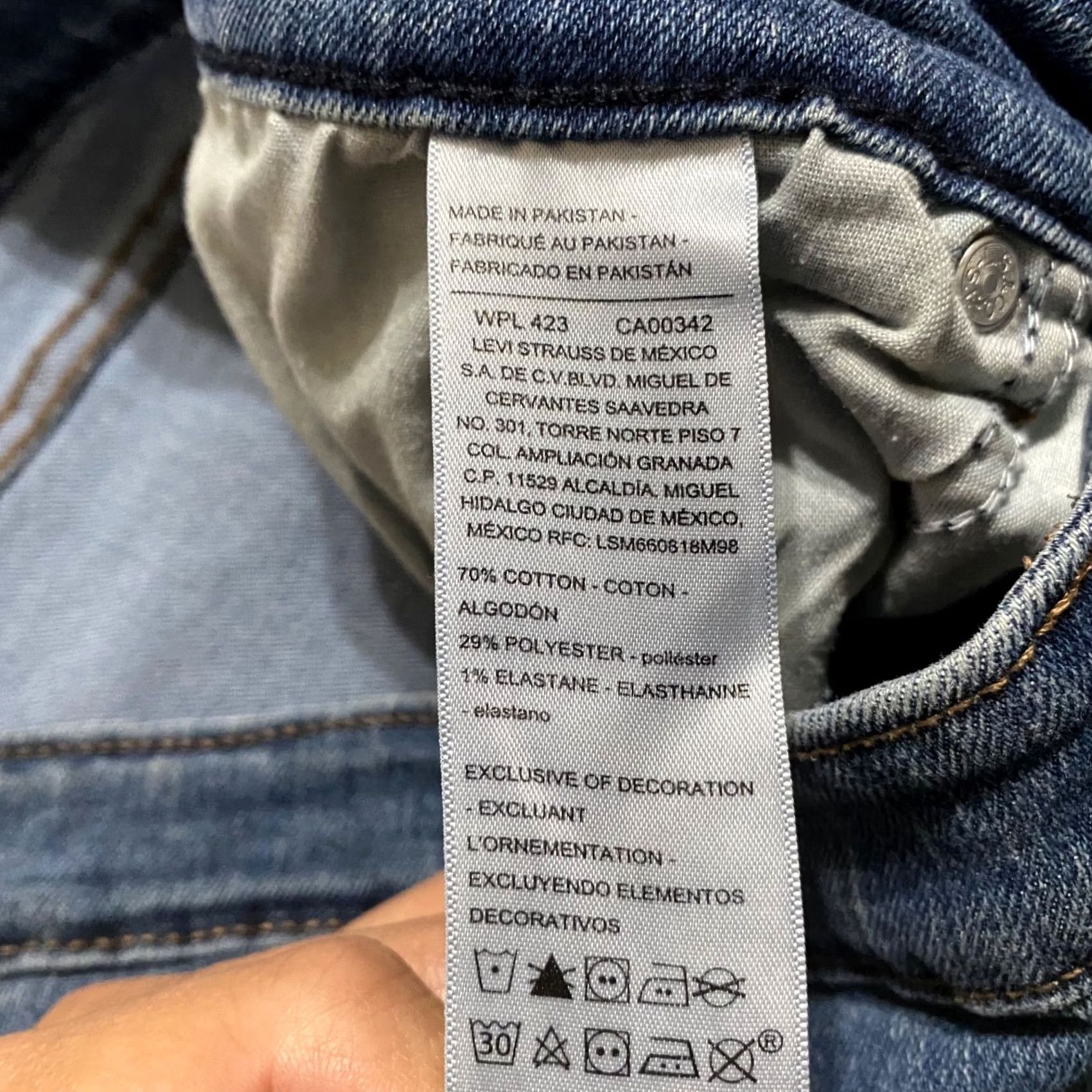 Levi's Levi's Jeans Signature Womens Jeans 16 Blue Denim Medium Wash High Rise Skinny Leg Stretch 5-Pocket Womens Size 38" / US 16 / IT 52 - 4 Thumbnail