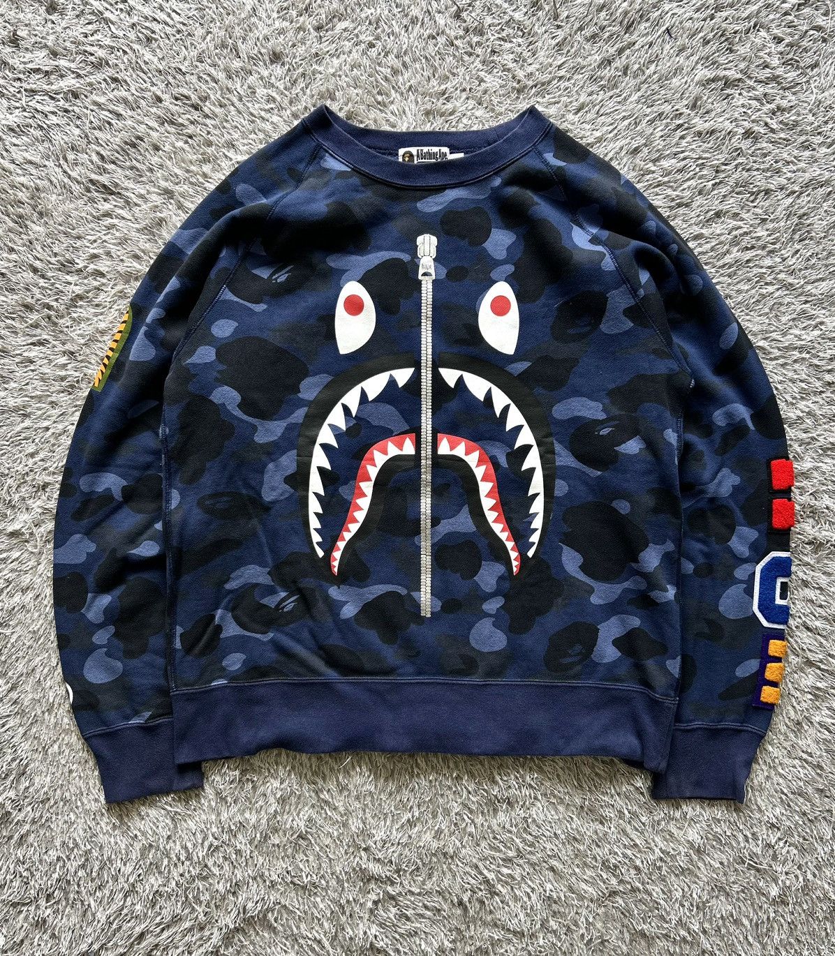 Bape 💥RARE💥 BAPE SHARK BLUE CAMO SWEATSHIRT Size US L / EU 52-54 / 3 - 12 Thumbnail