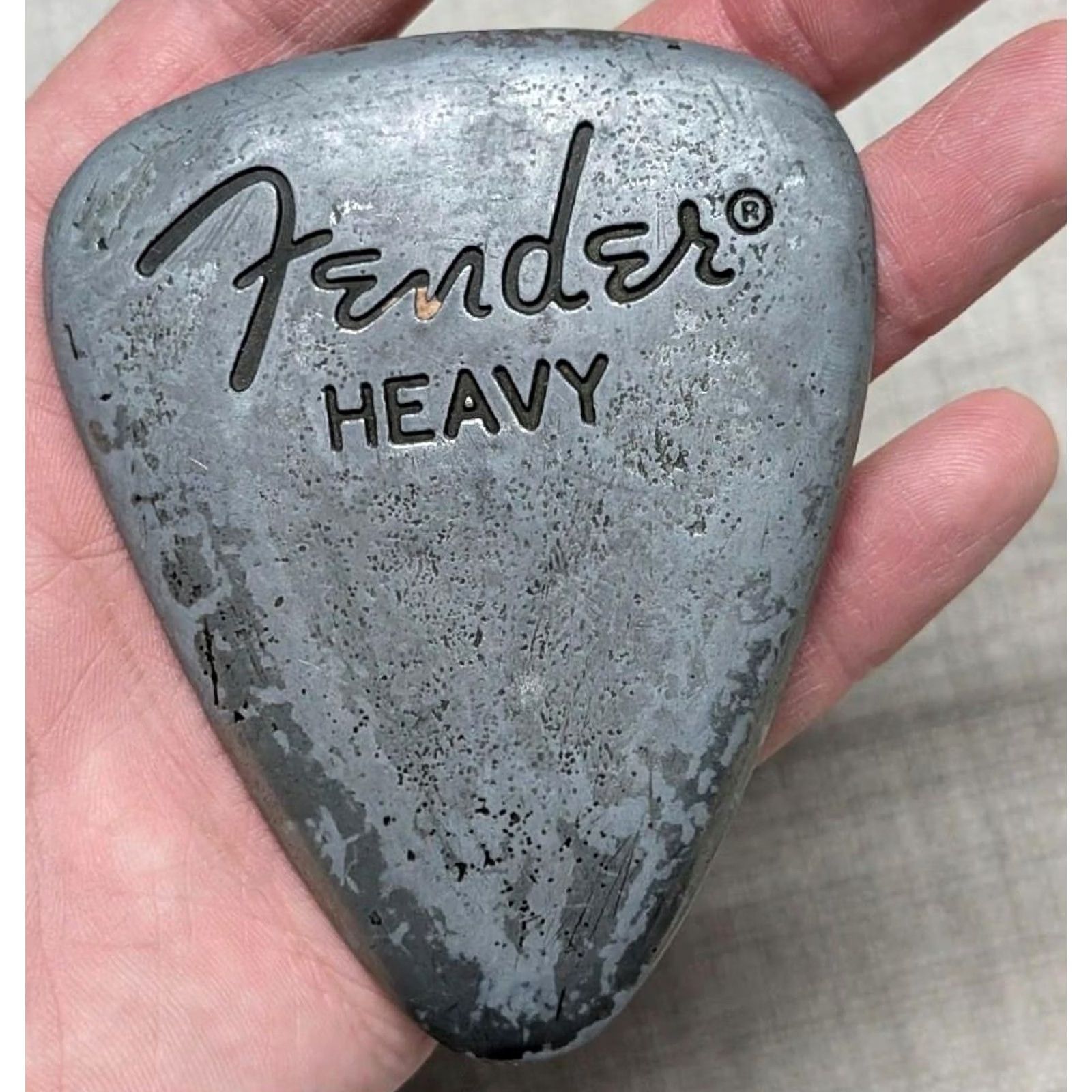 Fender VINTAGE Fender belt buckle Guitar Pick Western cowboy Heavy METALLIC Men Belt Buckle 2 in width Guitar Pick pattern Cowboy Rock Theme Mens Size ONE SIZE - 2 Thumbnail