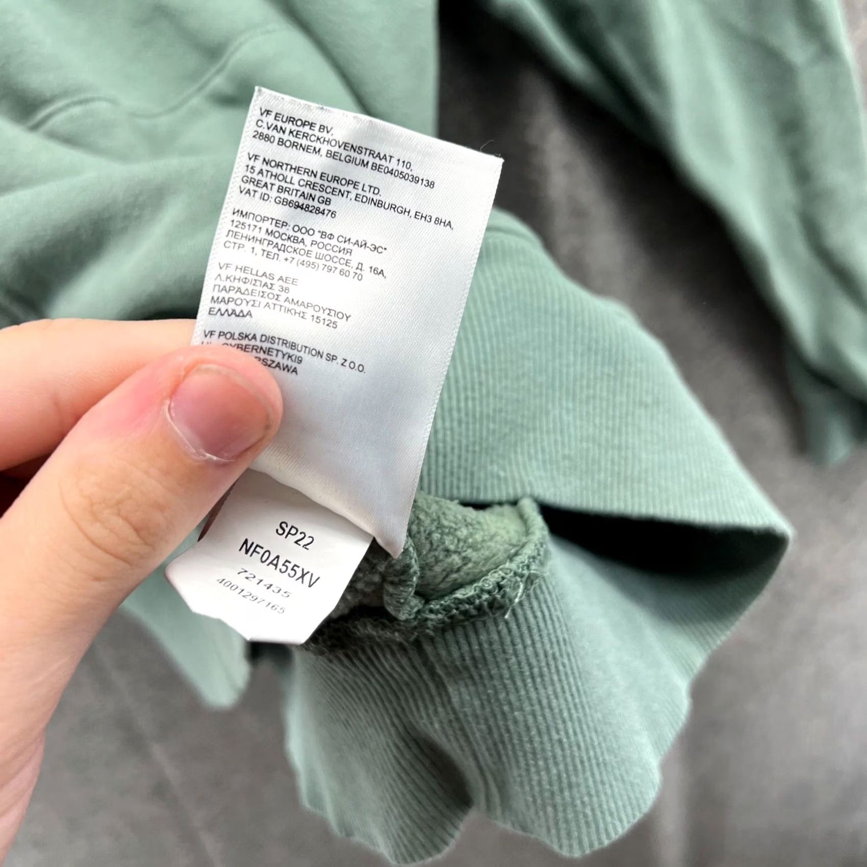 The North Face VINTAGE The North Face Sweater Men Small Teal Blue Hoodie Pullover Throwback Jacket Size US S / EU 44-46 / 1 - 7 Thumbnail