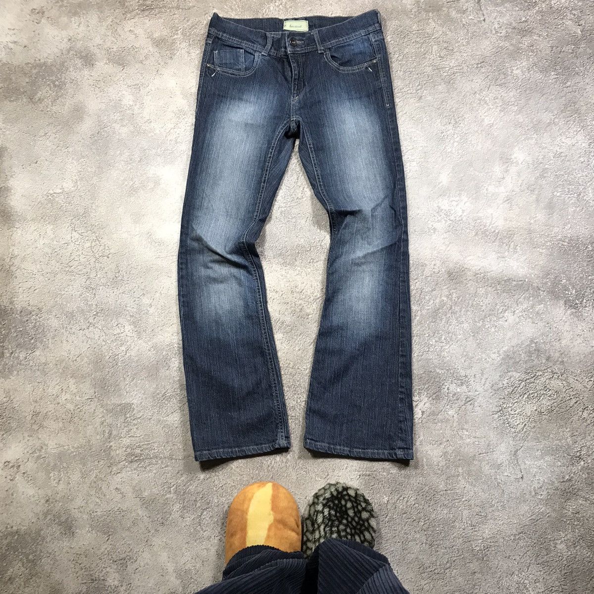 Vintage Vintage Y2K Distressed Flared Denim Jeans Grunge Skate 28 Size 28" / US 6 / IT 42 - 1 Thumbnail