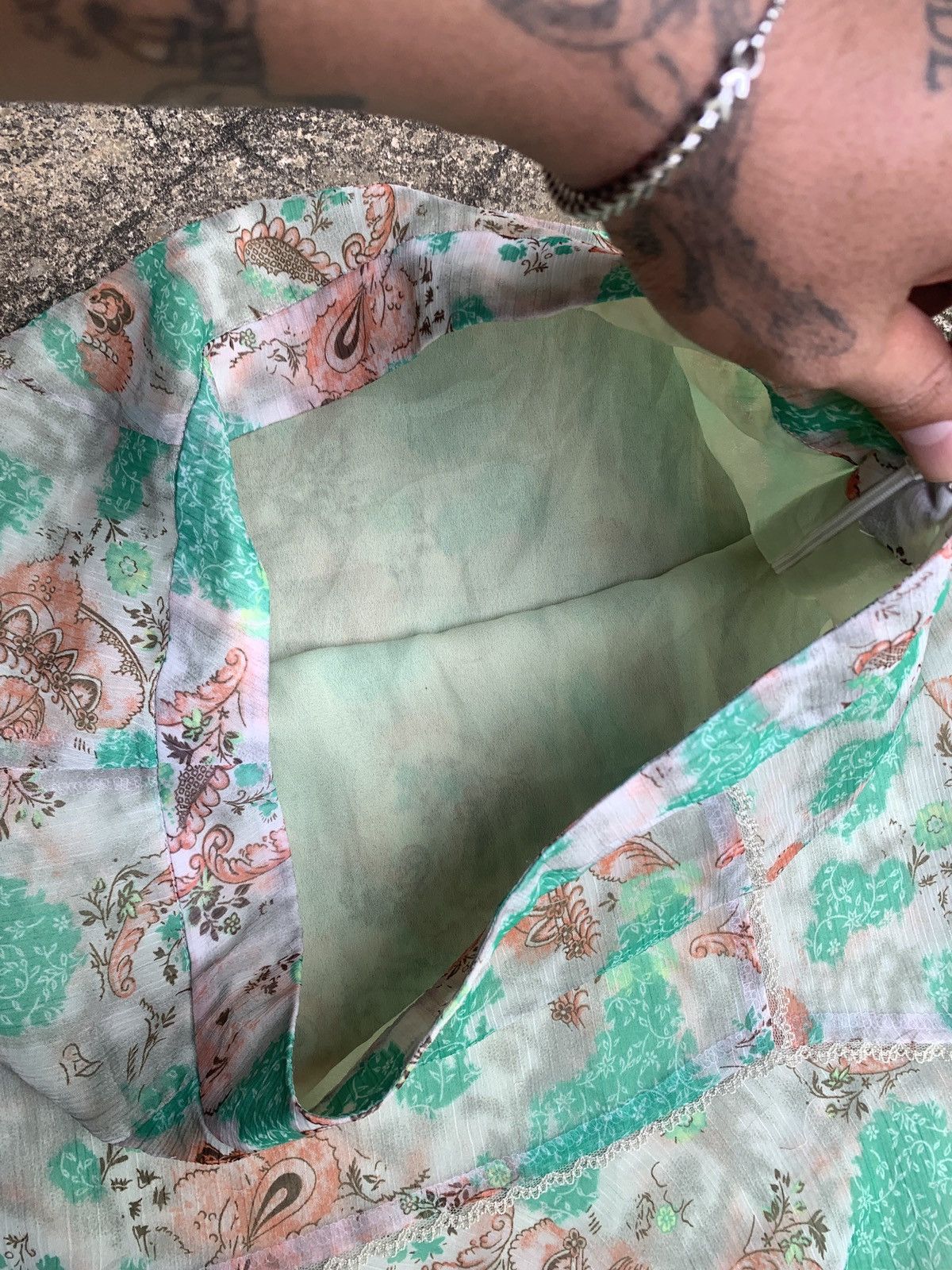 Vintage y2k Chic324 Paris Green Floral Trim Ruffle Mesh Midi Skirt Size 30" / US 8 / IT 44 - 7 Thumbnail