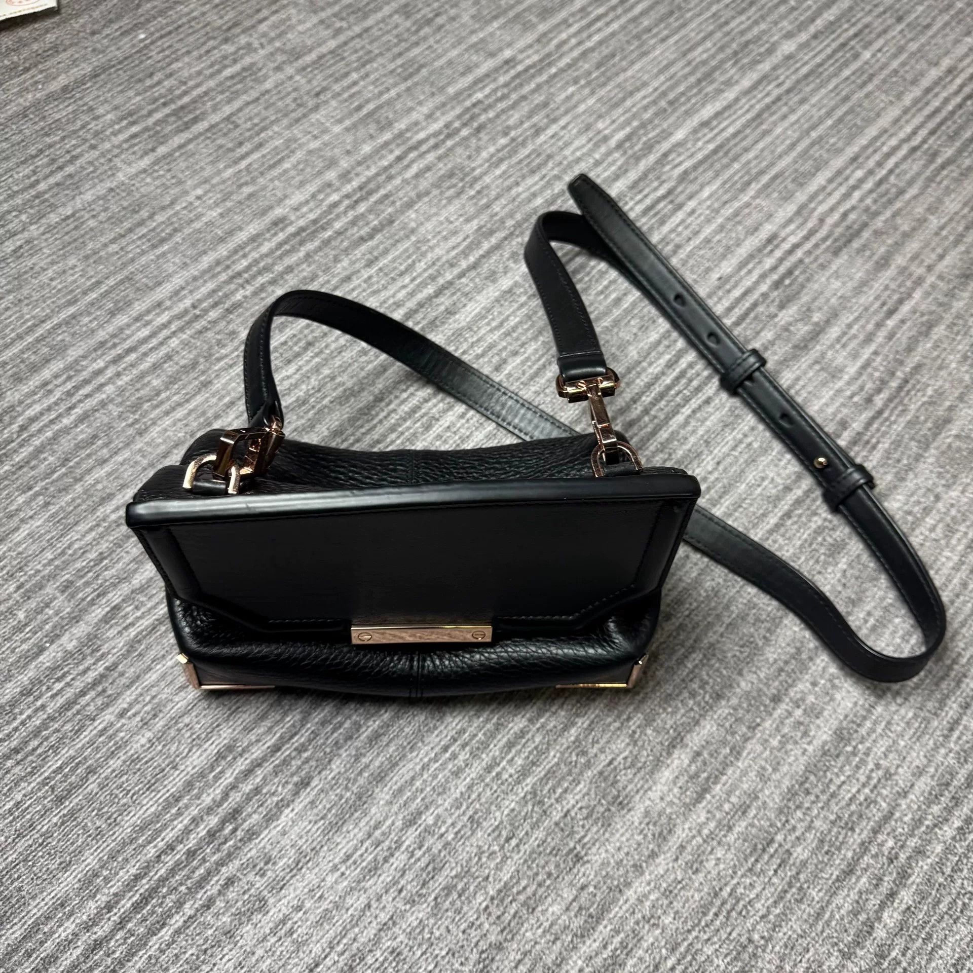 Alexander Wang Alexander Wang Black Shoulder Leather Bag Size ONE SIZE - 1 Thumbnail