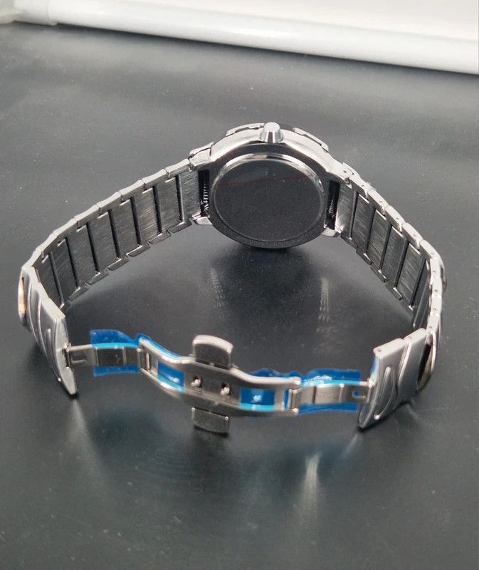 Y2K Retro Stainless Steel Blade Style Watch Black Dial