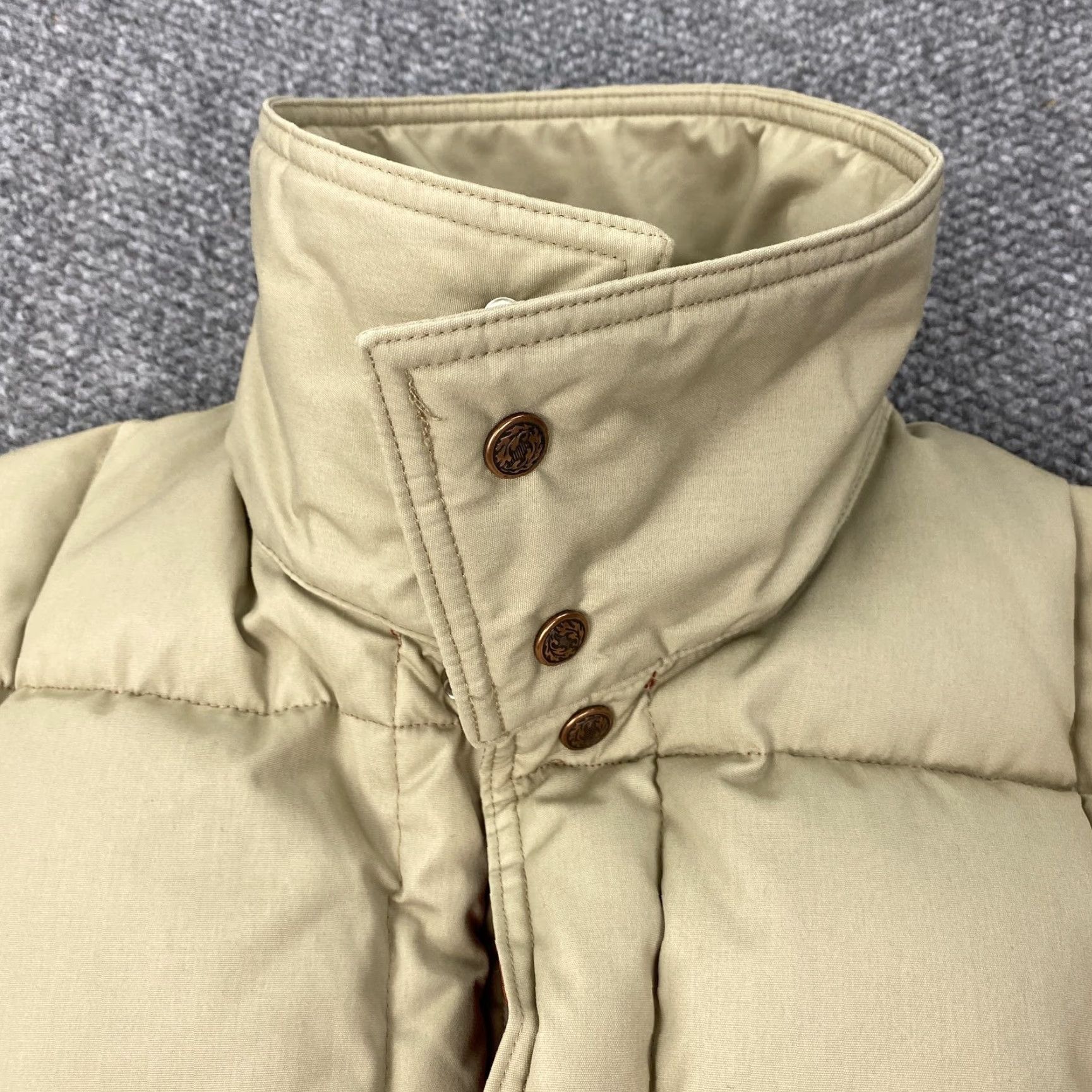 4SDESIGNS VINTAGE Down Designs Vest Mens M Reversible Corduroy Puffer Beige Tan Quilted Insulated with Pockets M Size US M / EU 48-50 / 2 - 4 Thumbnail