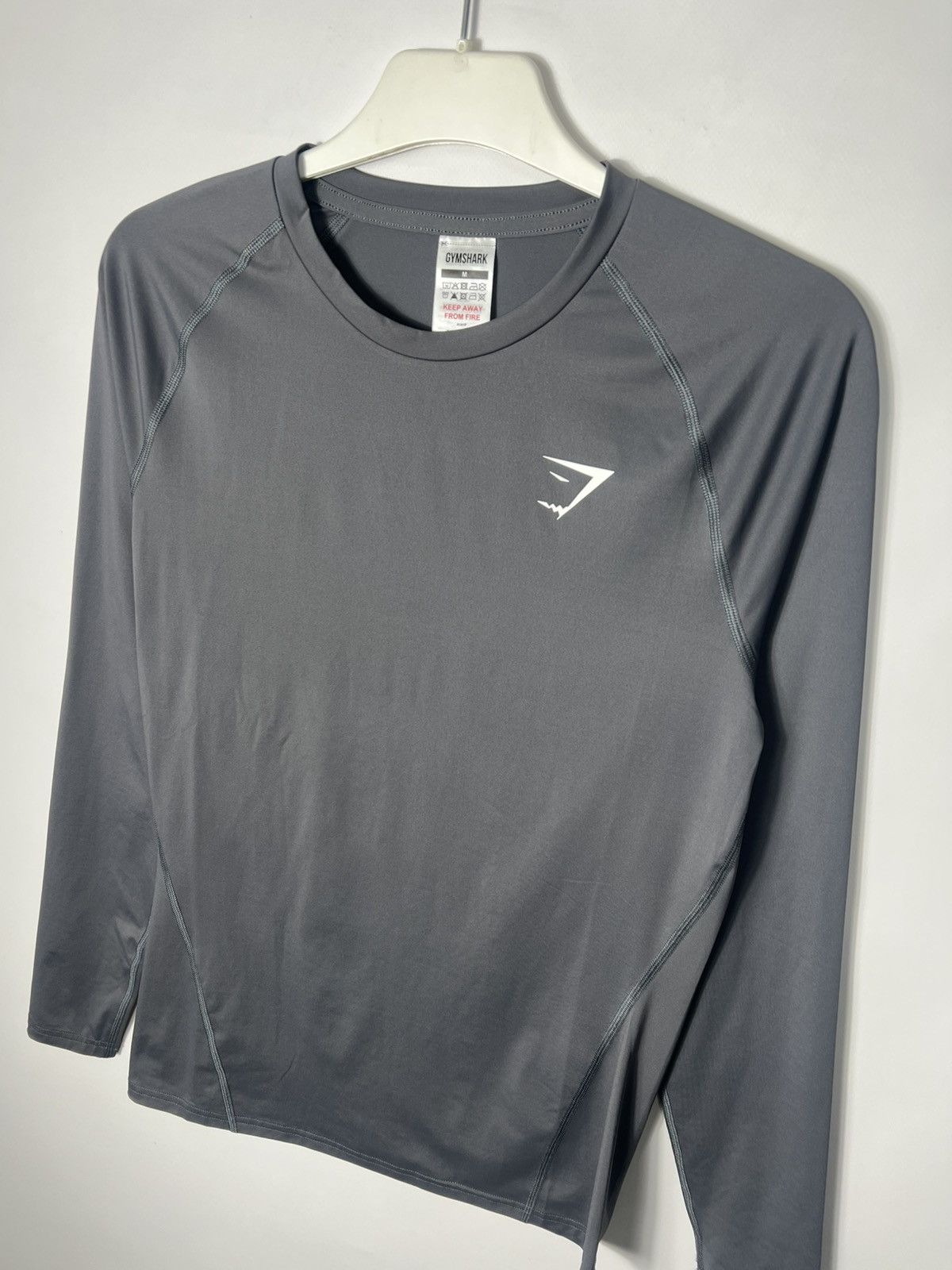 Gymshark Vintage streetwear sportswear Gymshark Long Sleeve Rare Size US M / EU 48-50 / 2 - 2 Thumbnail