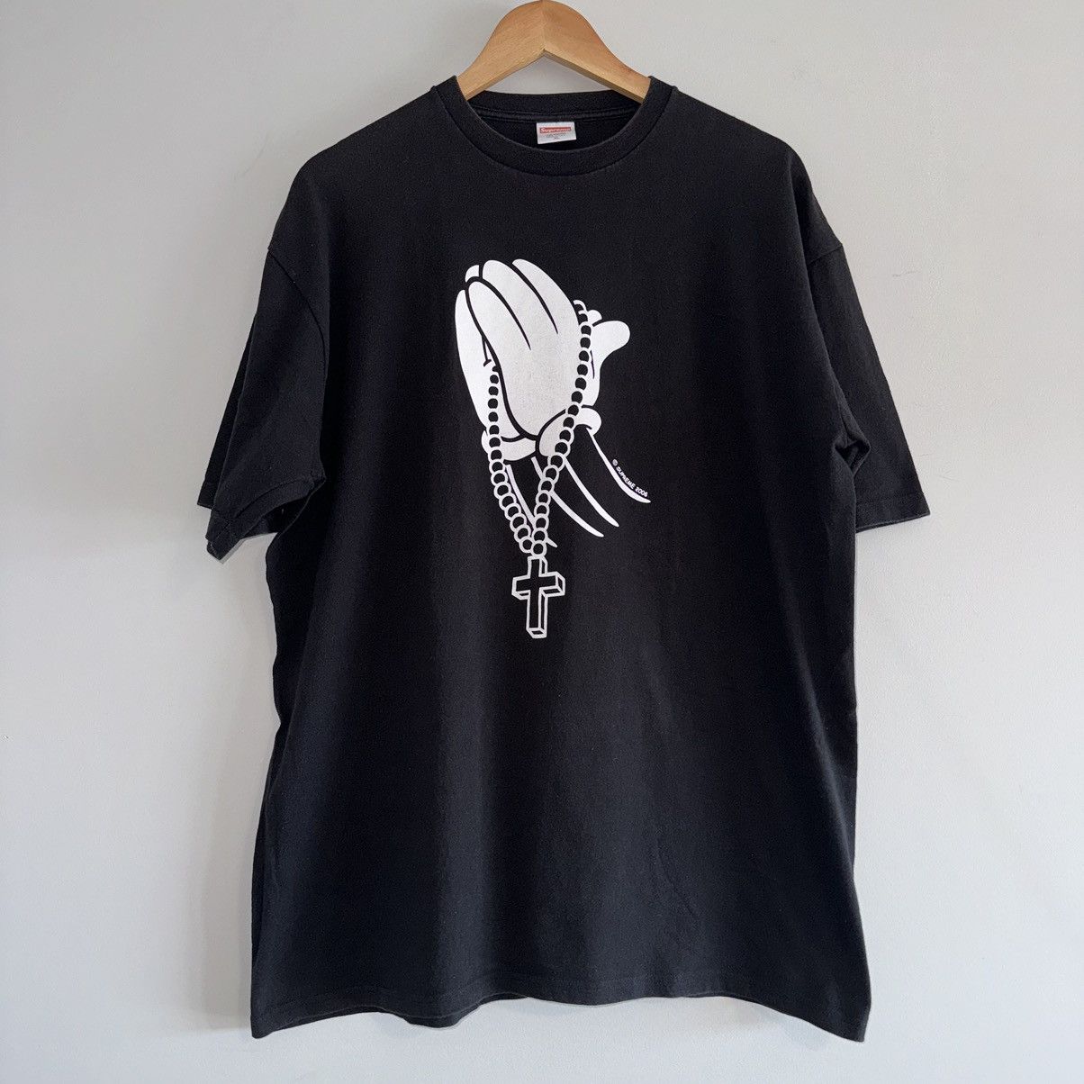 Supreme 2006 Supreme Mickey Prayer Hands Rosary Tee | Grailed