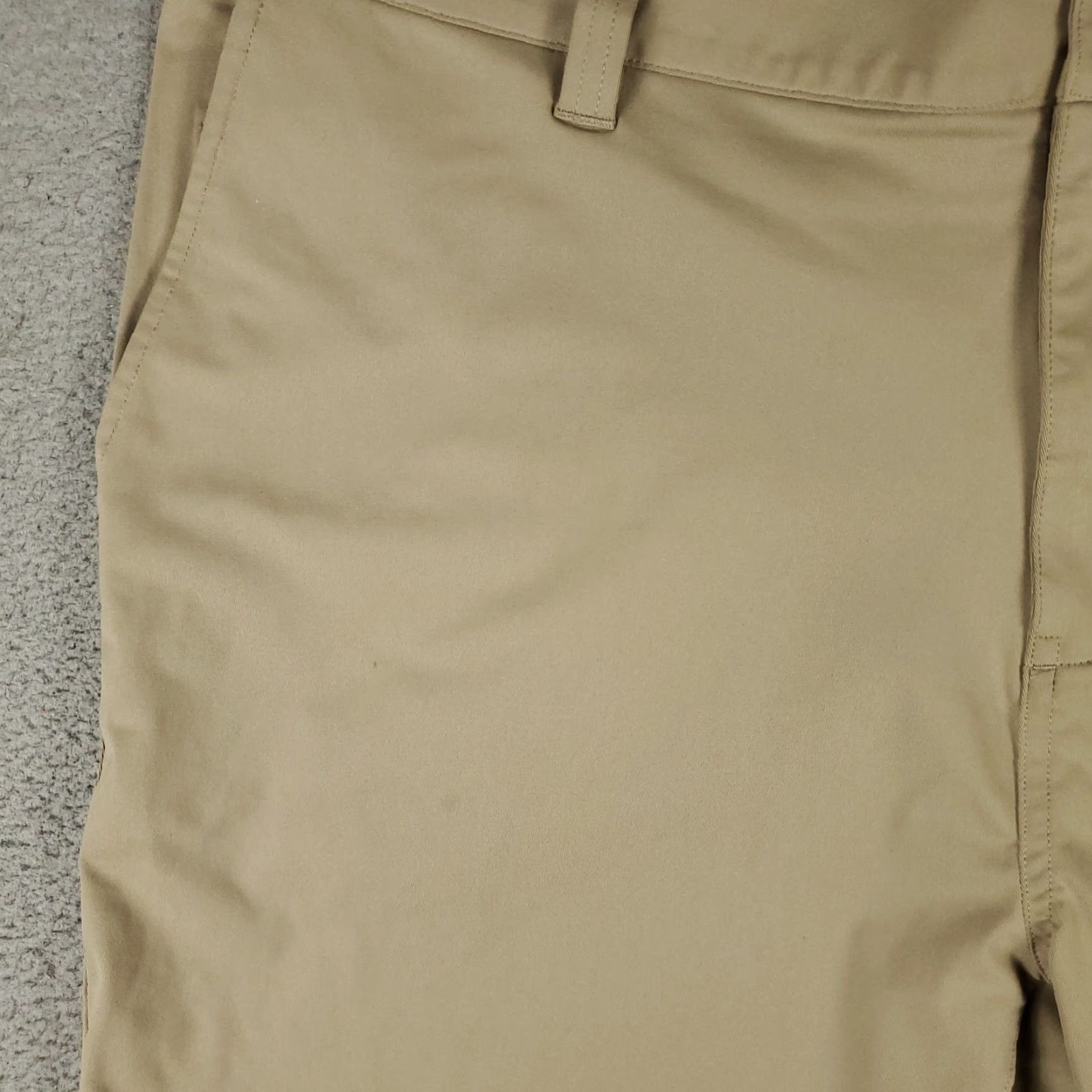 Rhone VINTAGE Rhone Men's Shorts Flat Front Chino Size 38 Casual Summer Blue Microfiber Size US 38 / EU 54 - 2 Thumbnail