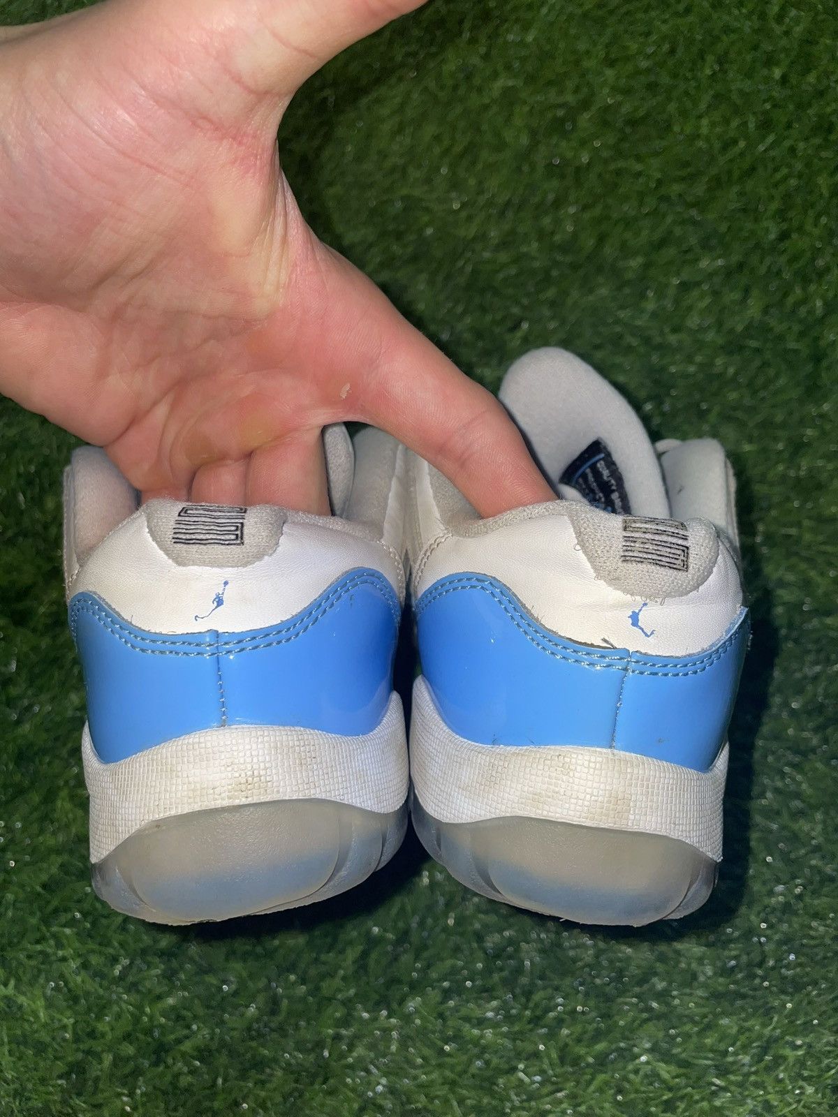 Jordan Brand Air Jordan 11 Retro University Blue Size US 3Y Size US 5 / EU 37 - 5 Thumbnail