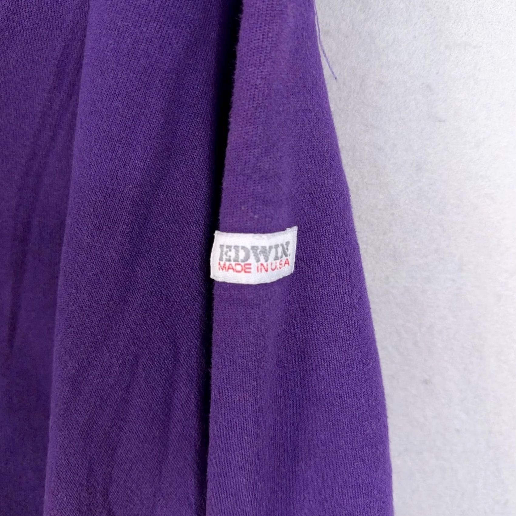 Edwin VINTAGE Edwin Sweatshirt Adult Large Purple 50/50 Fleece Cotton-Polyester Crew Neck Pullover Mens L Purple 80s 90s Size US L / EU 52-54 / 3 - 5 Thumbnail