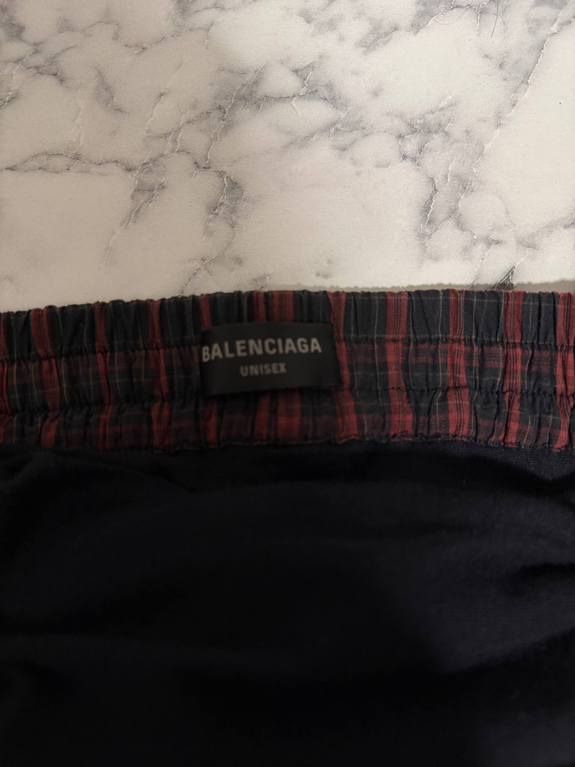 Balenciaga balenciaga underwear shorts sample Size US 32 / EU 48 - 4 Thumbnail