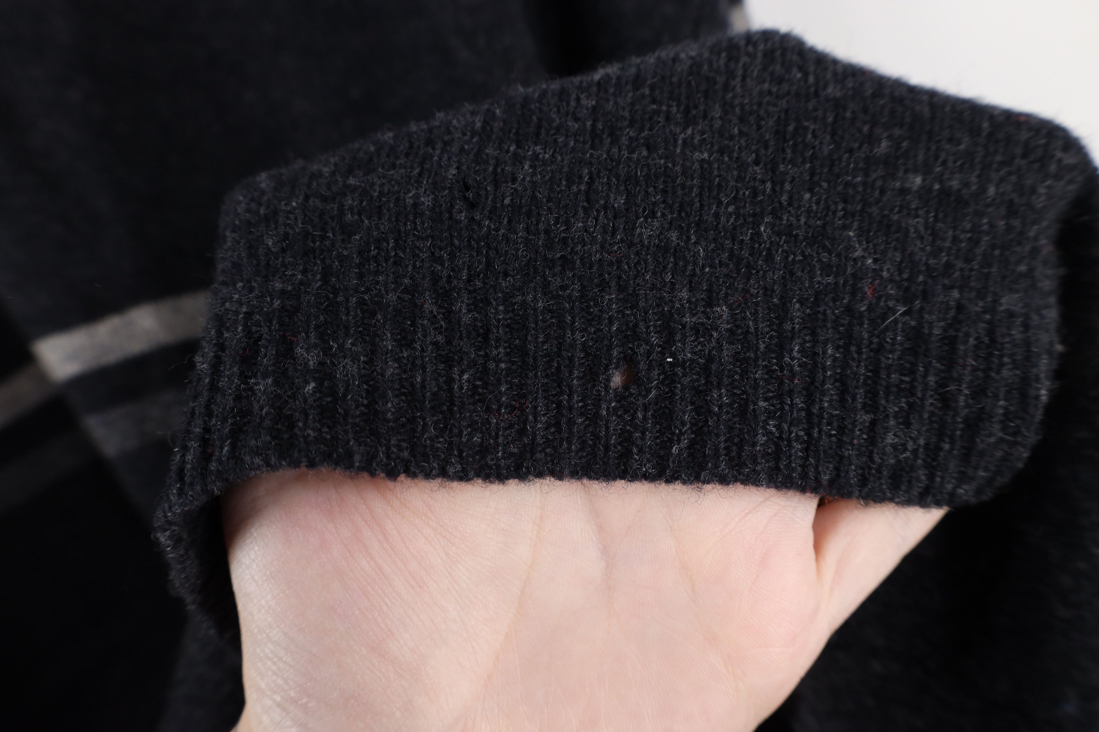 Vintage Vintage 90s Streetwear Lambswool Knit Crewneck Sweater Size US L / EU 52-54 / 3 - 7 Thumbnail