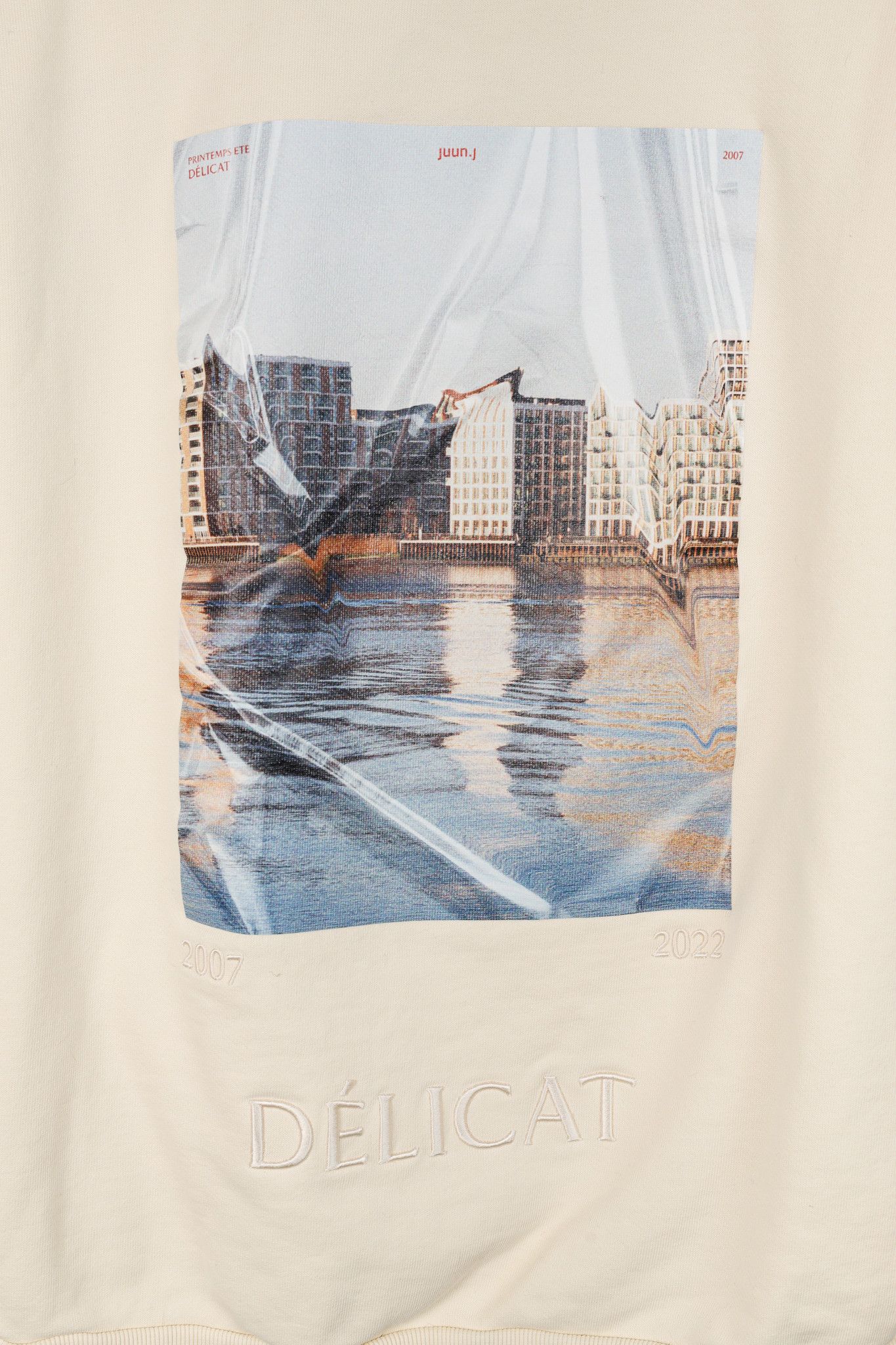 Juun.J JUUN.J Cream Cotton French-Terry Graphic Crewneck Sweatshirt Size US S / EU 44-46 / 1 - 8 Thumbnail