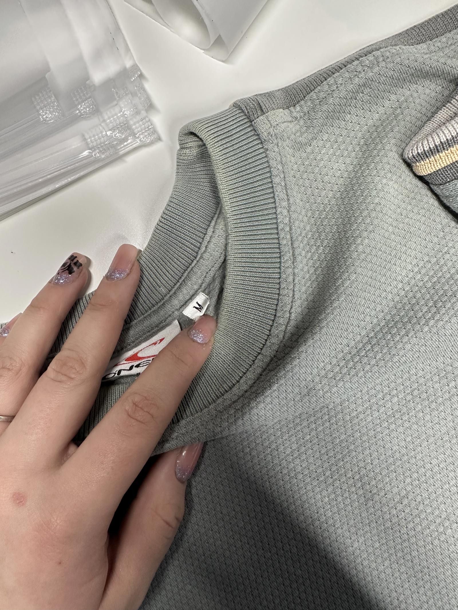 O'Neill Stylish Grey Sports T-Shirt with Striped Sleeves Size US M / EU 48-50 / 2 - 6 Thumbnail