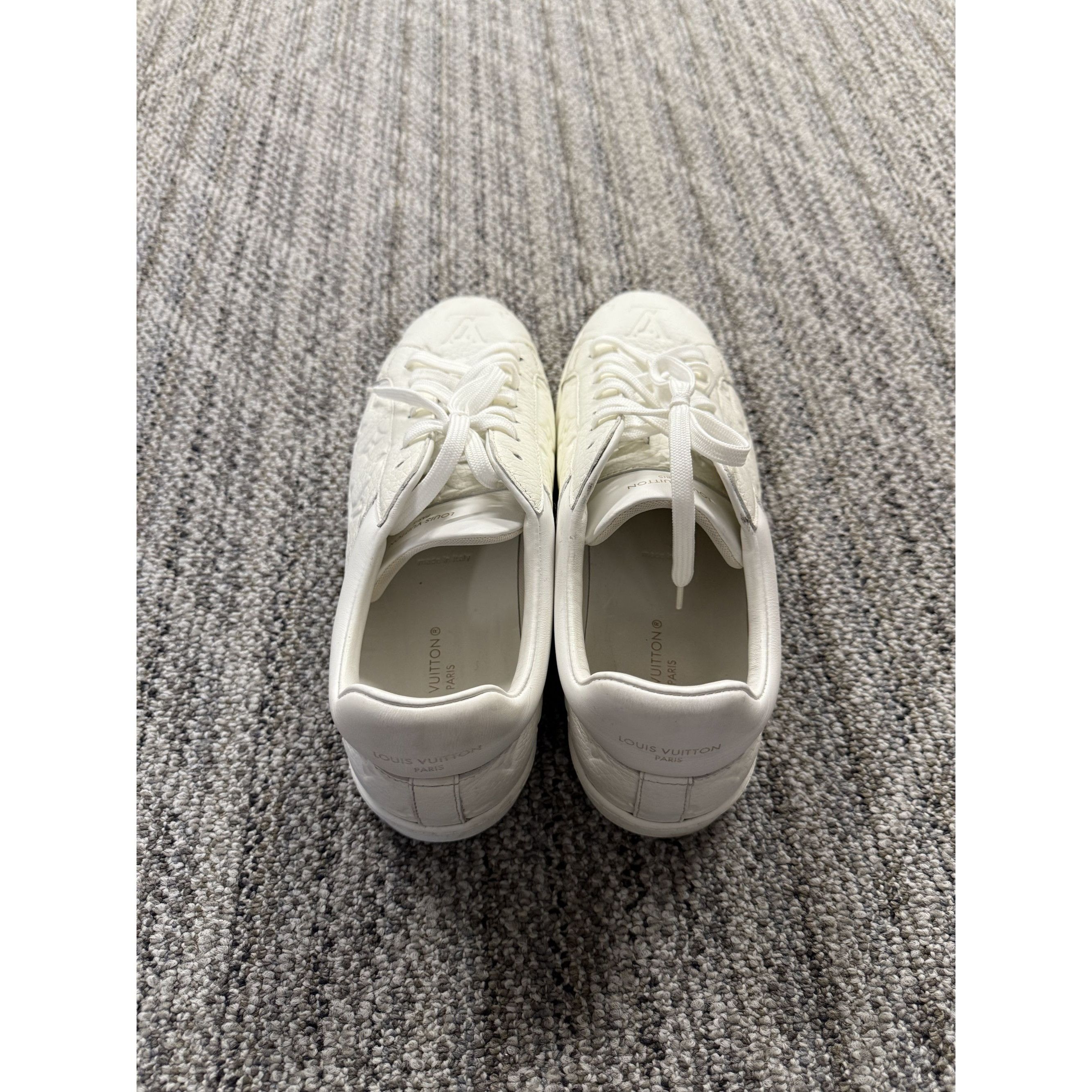 Louis Vuitton Louis Vuitton Womens White Embossed Leather Sneakers Size 8 Size US 8 / EU 41 - 2 Thumbnail