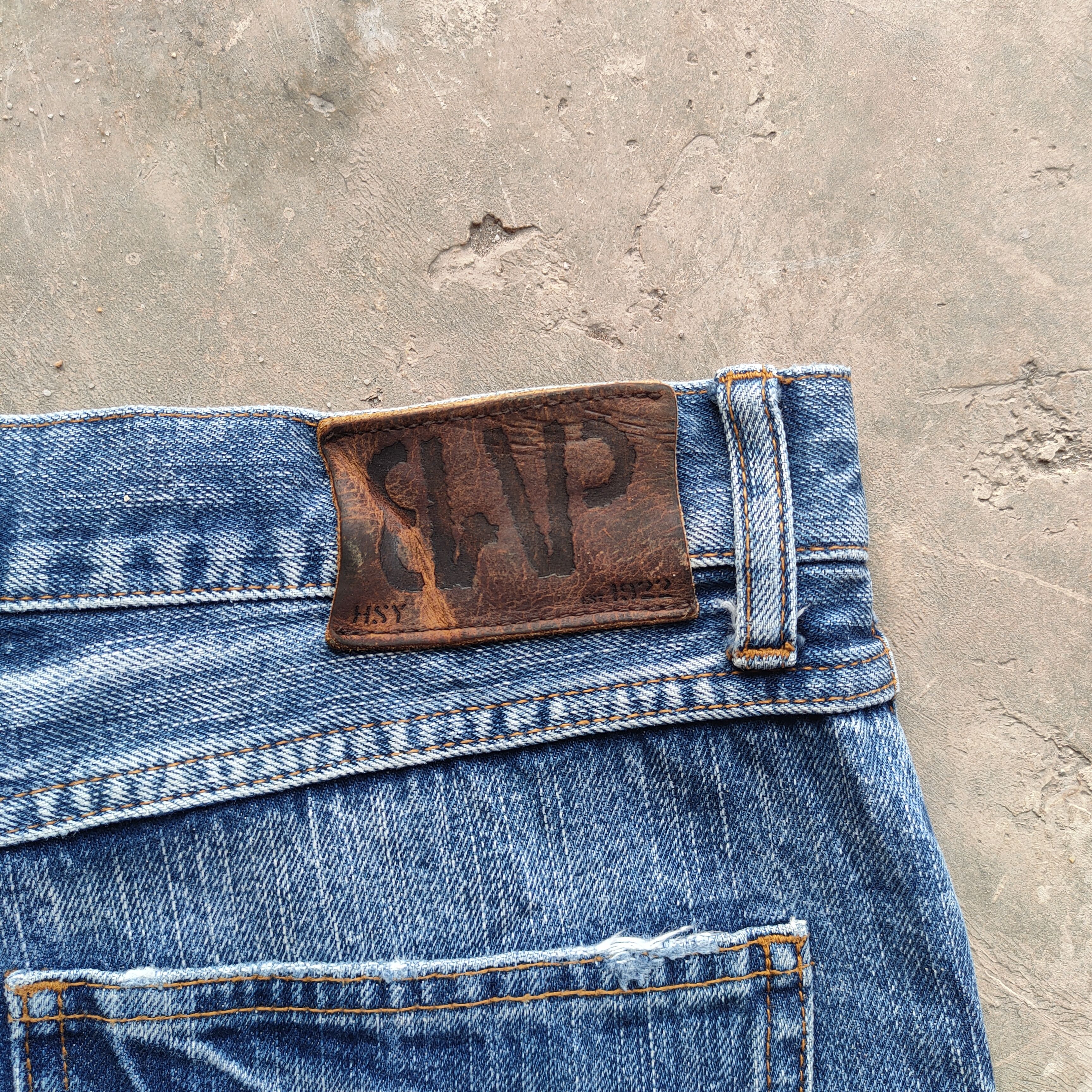 Japanese Brand # VINTAGE JAPANESE FLARE SELVEGE FADED RIPPEP DENIM PANTS Size US 34 / EU 50 - 13 Thumbnail